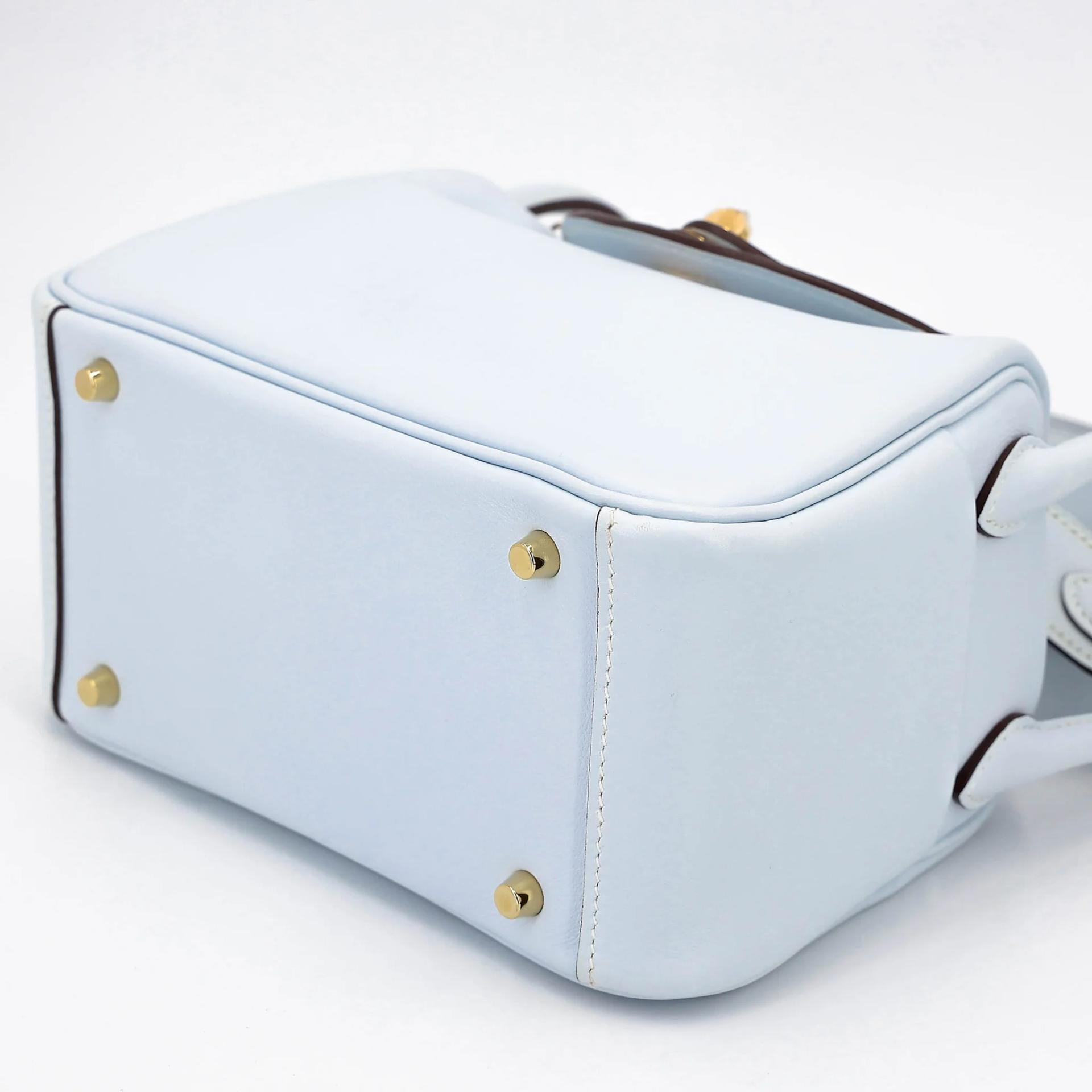 Very Good ( Rank A) HERMÈS Mini Lindy Bleu Brume (T0) Swift Gold hardware Z (2021) - 8