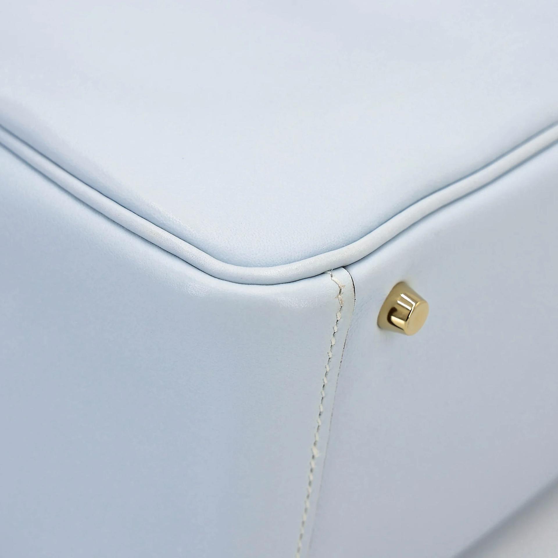 Very Good ( Rank A) HERMÈS Mini Lindy Bleu Brume (T0) Swift Gold hardware Z (2021) - 15