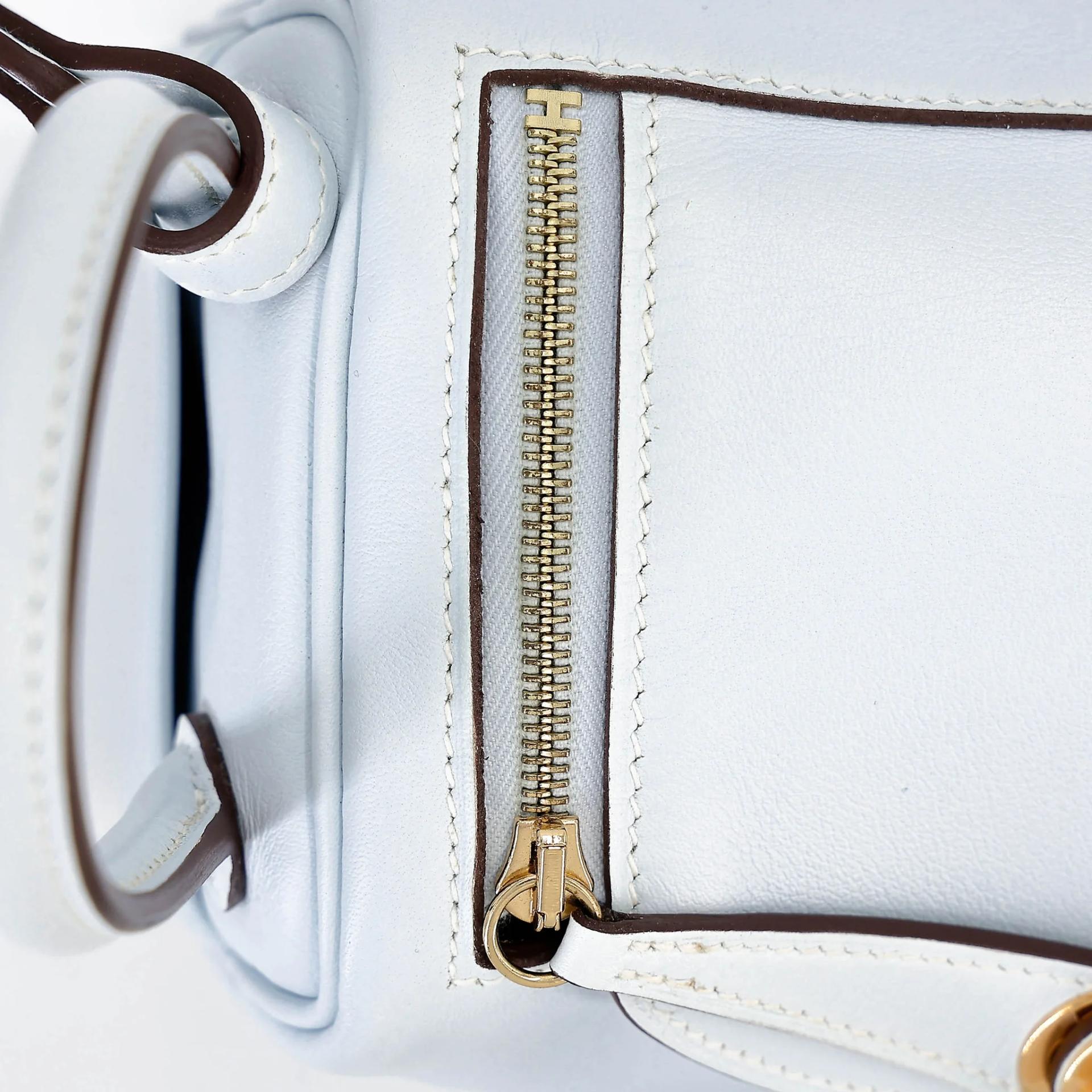 Very Good ( Rank A) HERMÈS Mini Lindy Bleu Brume (T0) Swift Gold hardware Z (2021) - 22