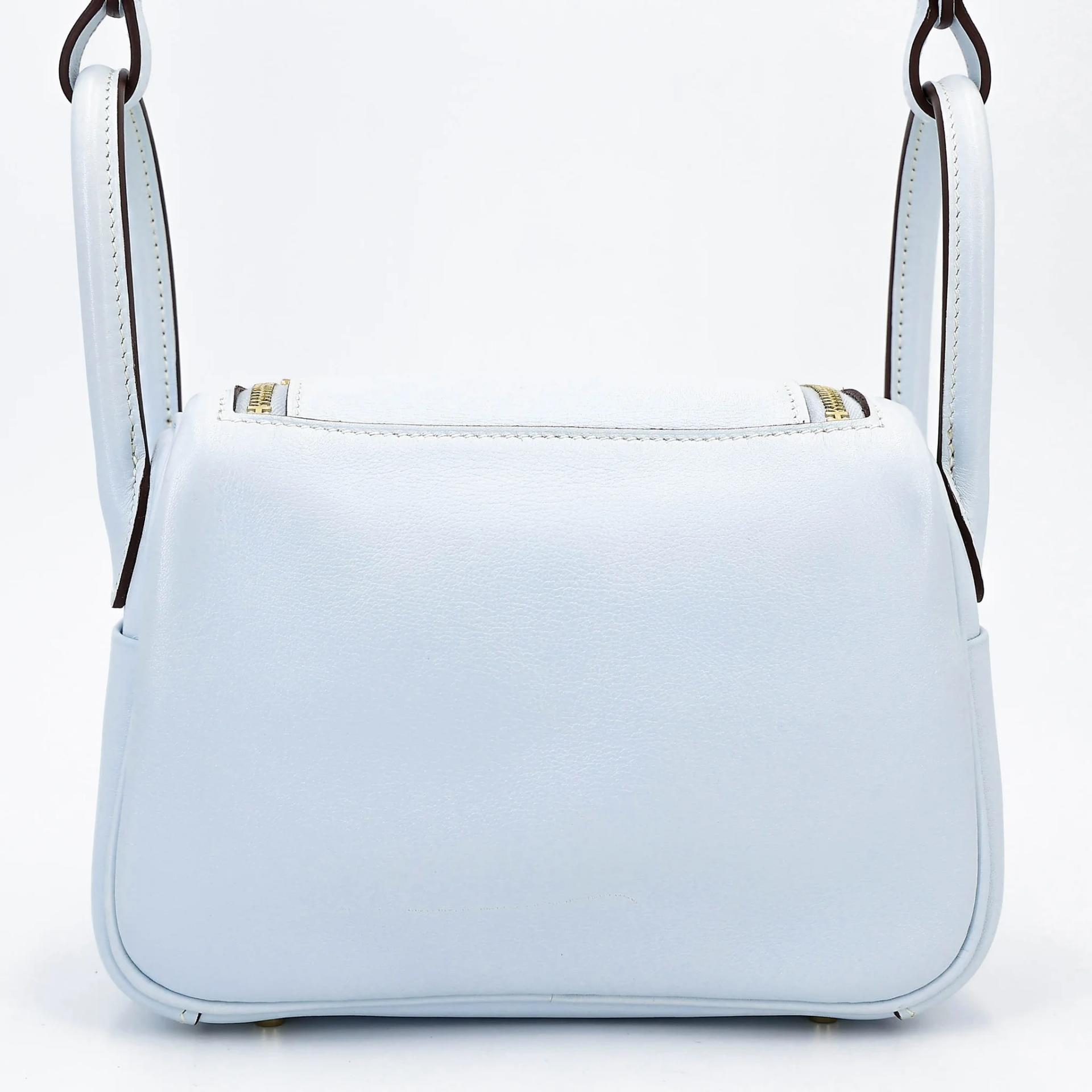 Very Good ( Rank A) HERMÈS Mini Lindy Bleu Brume (T0) Swift Gold hardware Z (2021) - 2