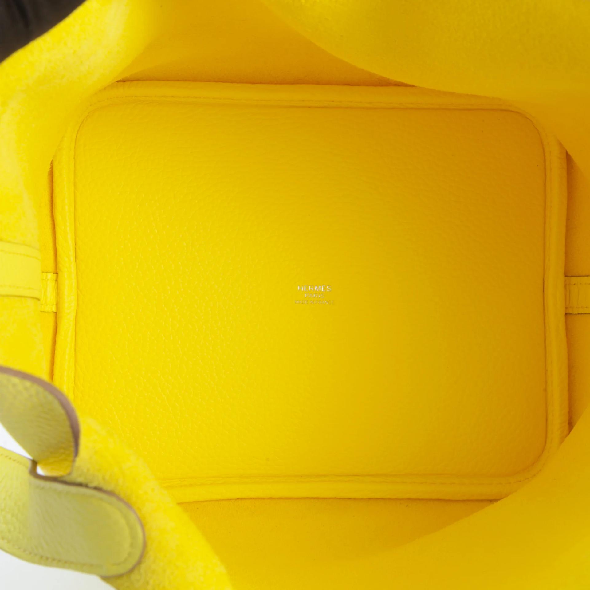 Very Good ( Rank A) HERMÈS Picotin Lock MM Limoncello (0Y) Clemence Palladium hardware B (2023) - 10