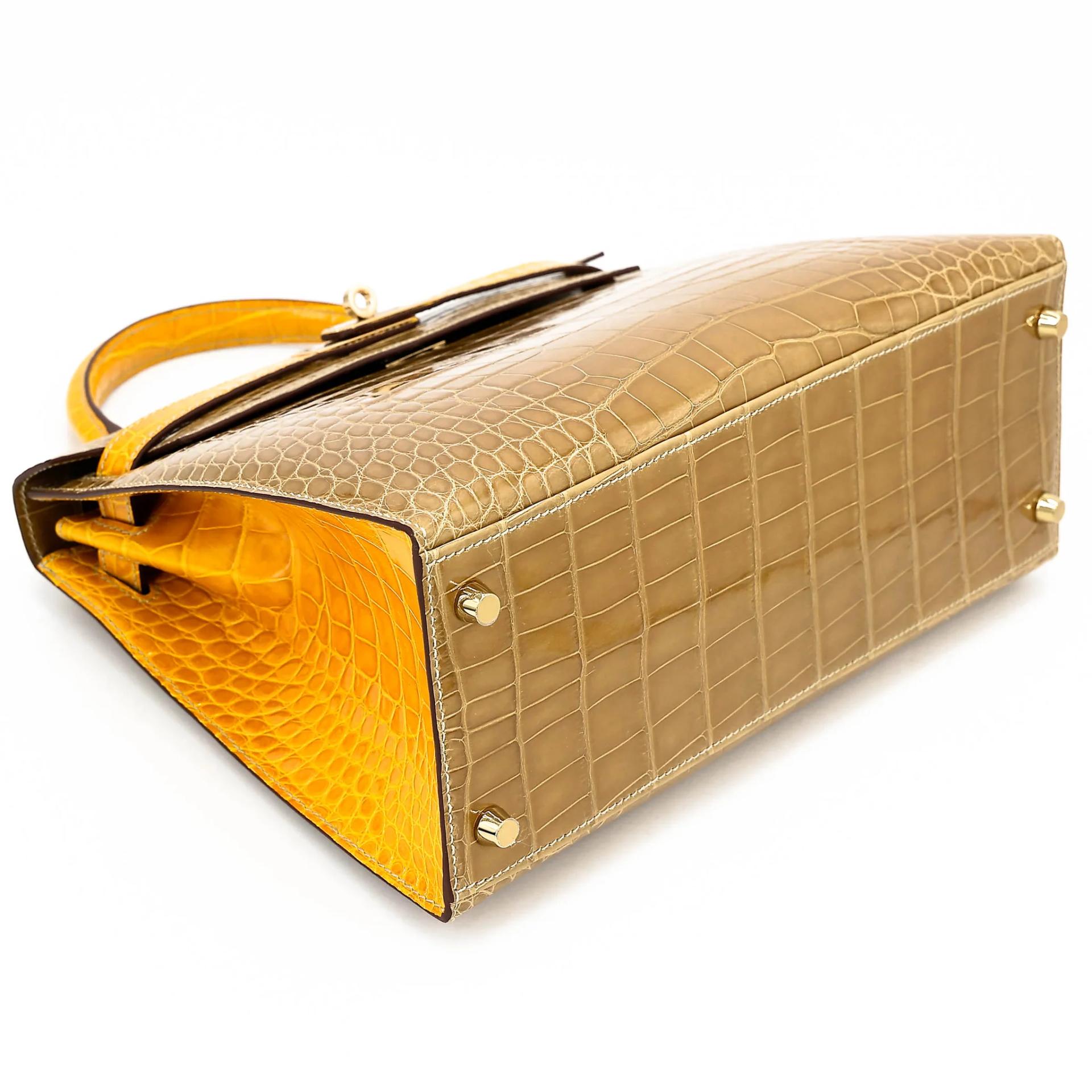 Unused ( Rank NS ) HERMÈS Special Order Kelly 28 Sellier Ficelle (17) Jaune Ambre (9D) Shiny Alligator Permabrass hardware U (2022) - 5