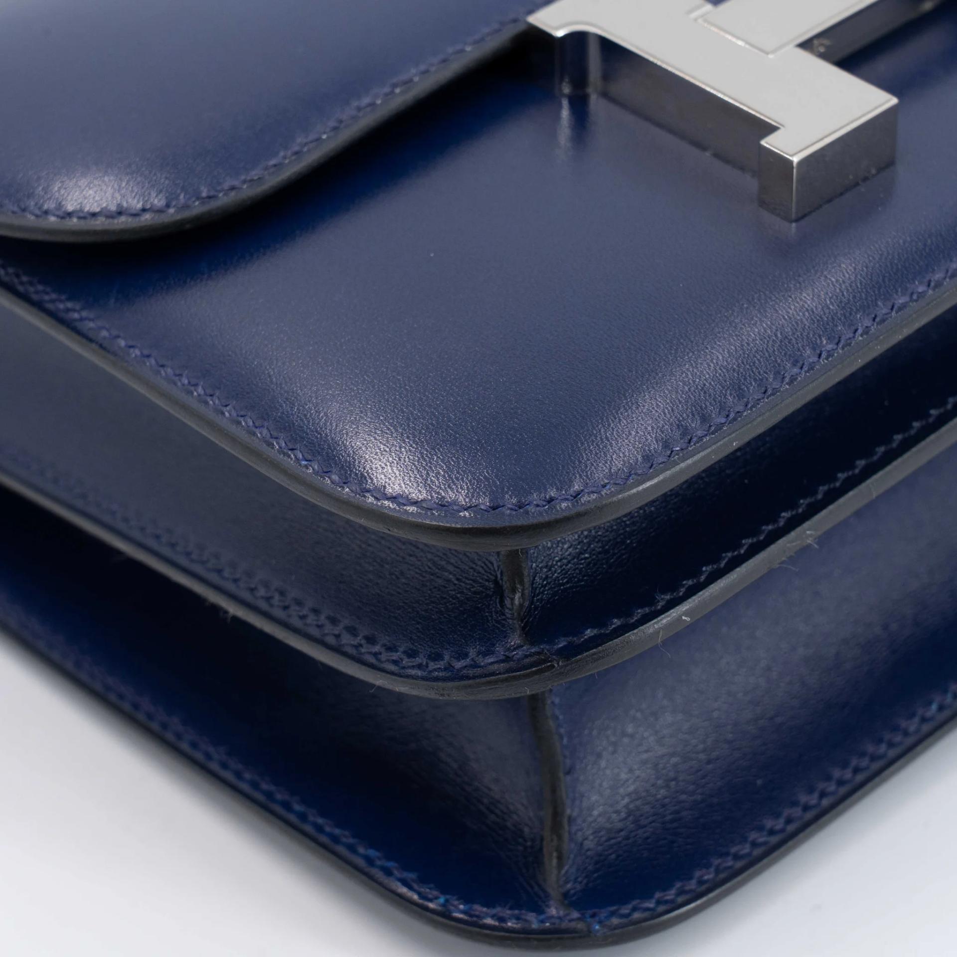 Excellent ( Rank SA ) HERMÈS Constance Mini Bleu Saphir (73) Box-calf Palladium hardware Z (2021) - 14