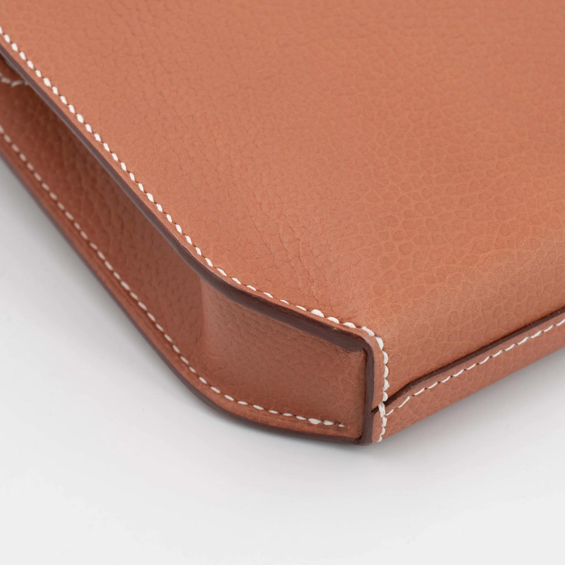 Excellent ( Rank SA ) HERMÈS Kelly depeches 25 Fauve (34) Barenia Faubourg Palladium hardware U (2022) - 7