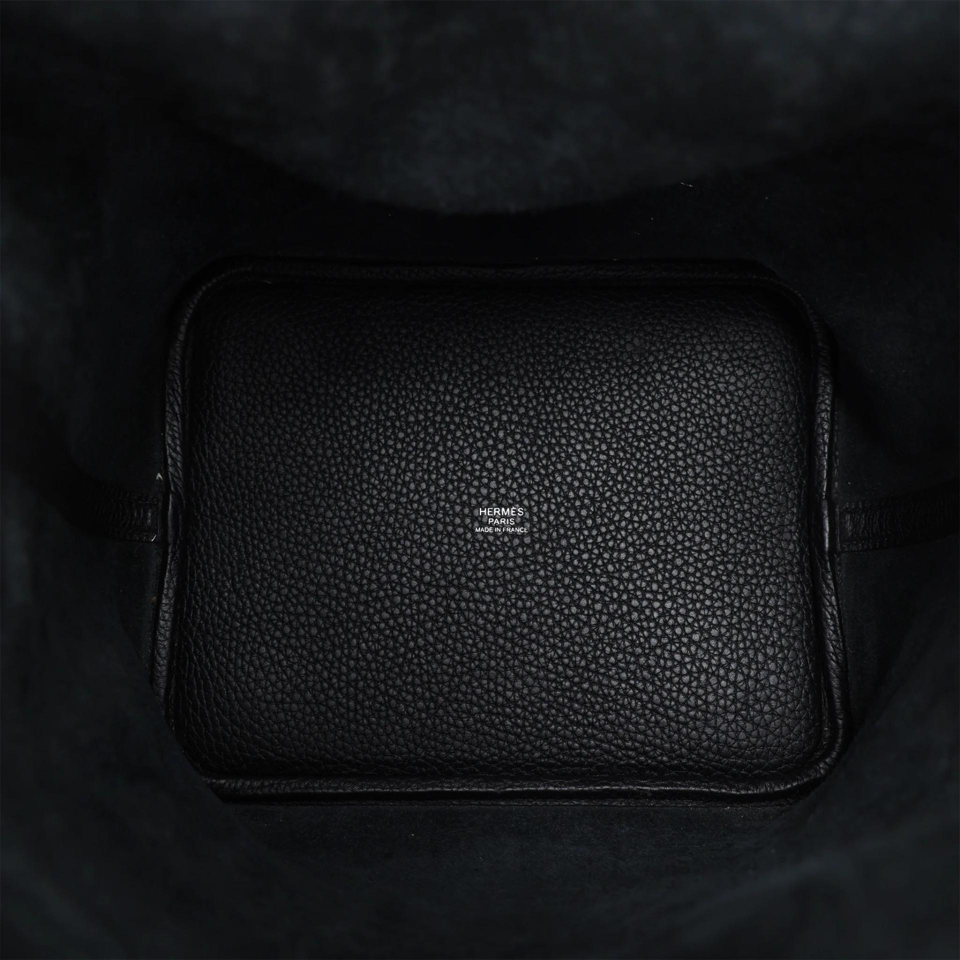 Excellent ( Rank SA ) HERMÈS Picotin Lock MM Noir (89) Clemence Palladium hardware Y (2020) - 13