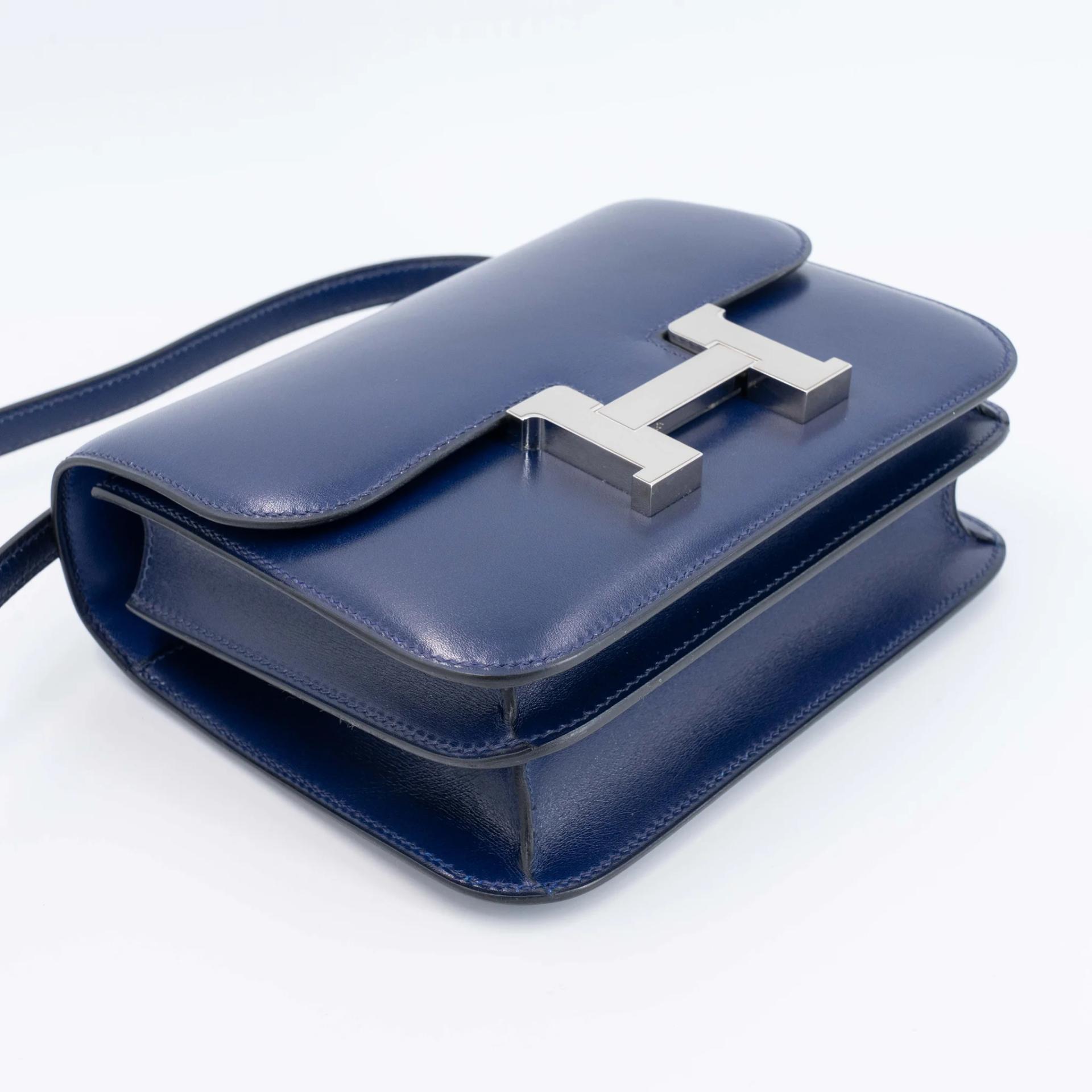 Excellent ( Rank SA ) HERMÈS Constance Mini Bleu Saphir (73) Box-calf Palladium hardware Z (2021) - 7