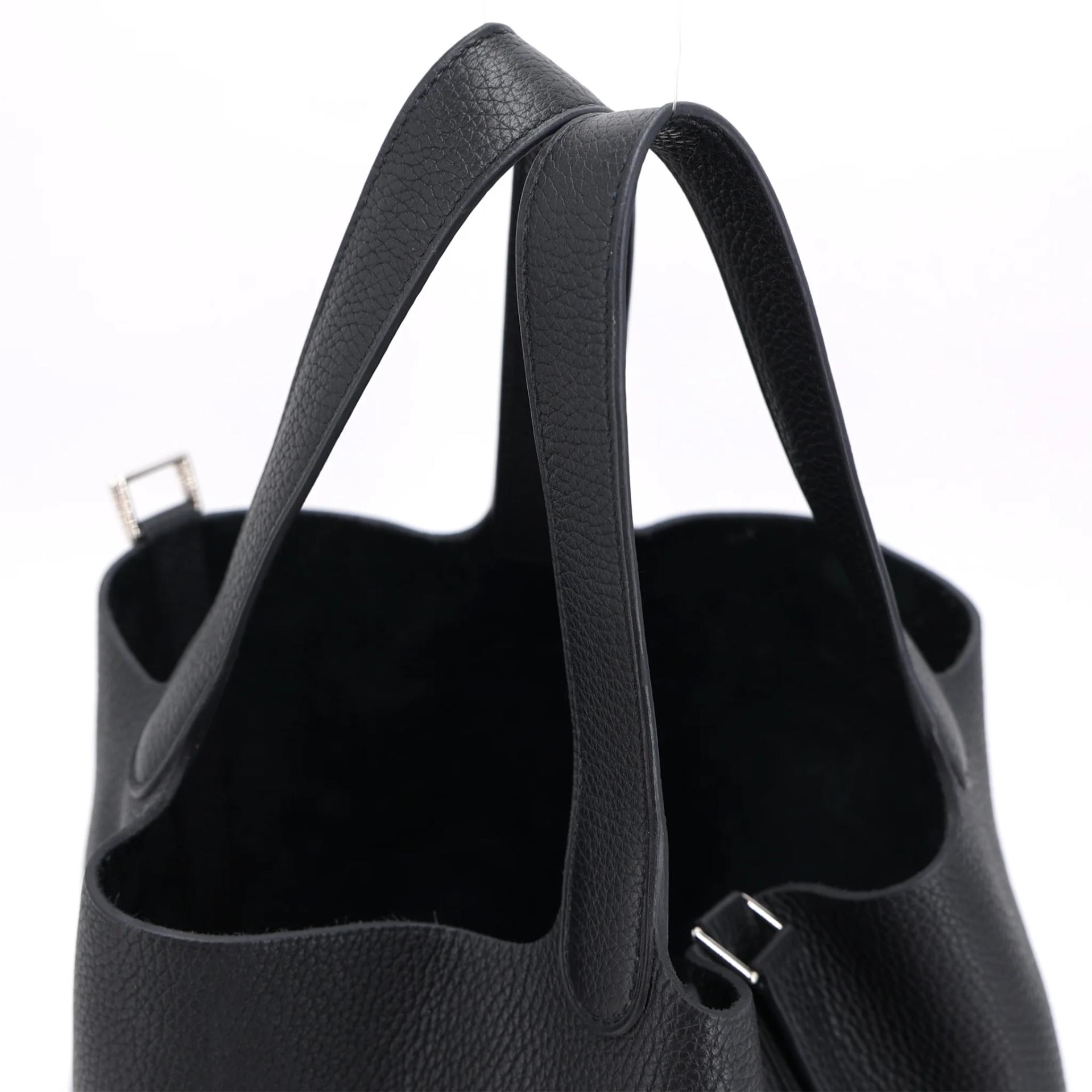 Excellent ( Rank SA ) HERMÈS Picotin Lock MM Noir (89) Clemence Palladium hardware Y (2020) - 5