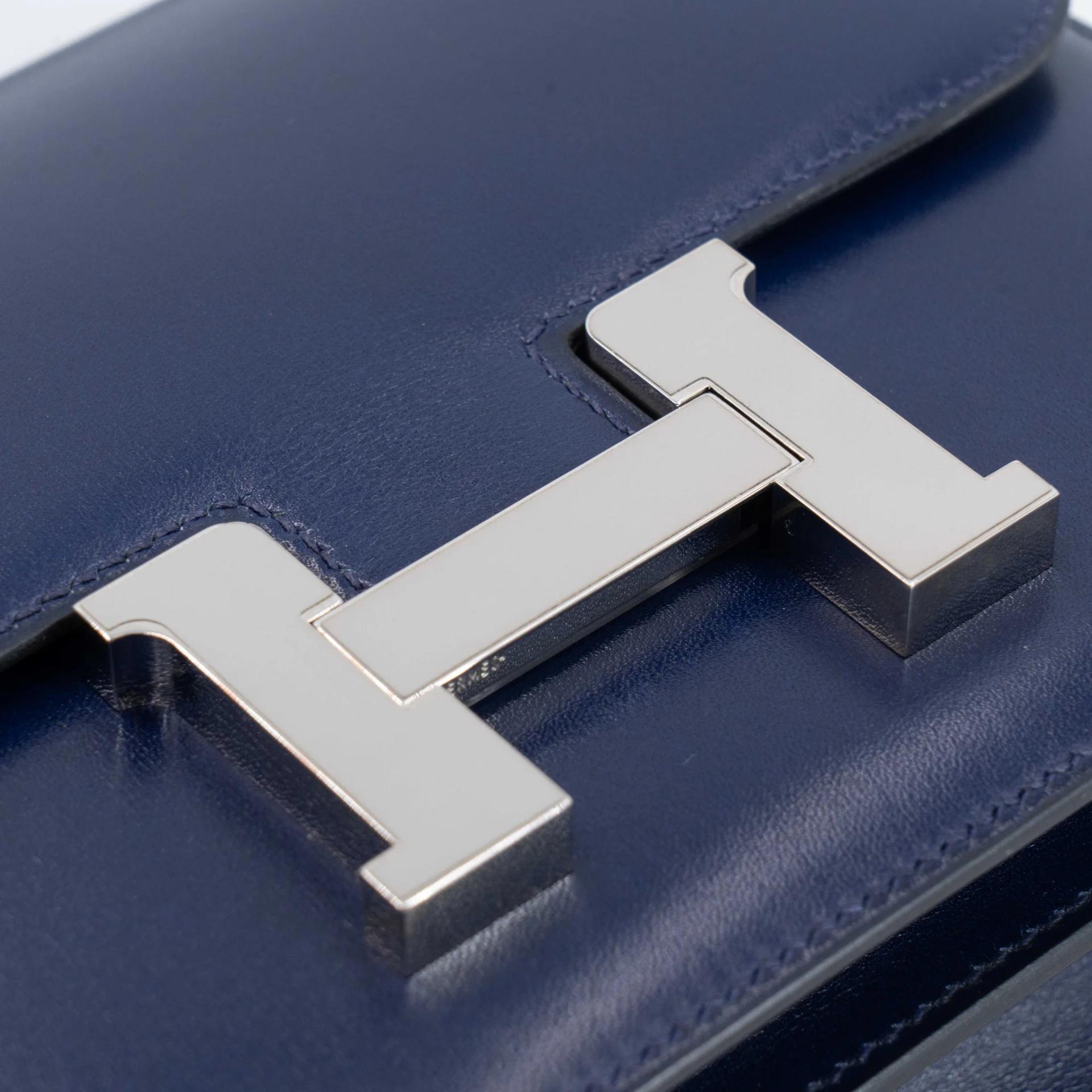 Excellent ( Rank SA ) HERMÈS Constance Mini Bleu Saphir (73) Box-calf Palladium hardware Z (2021) - 5