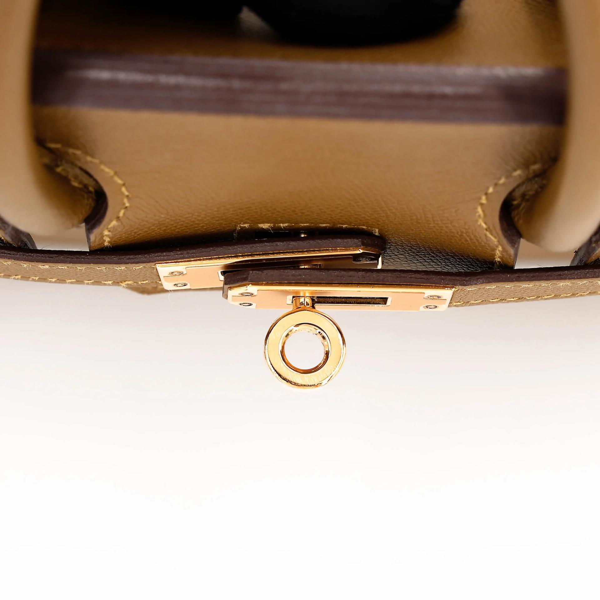 Very Good ( Rank A) HERMÈS Birkin 25 Sellier Bronze Dore (U8) Madame Gold hardware Z (2021) - 18
