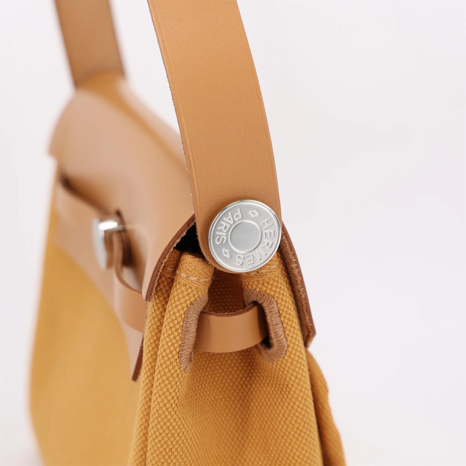 Excellent ( Rank SA ) HERMÈS Herbag Zip Mini 20 Natural Sable (21) Toile H canvas Vache Hunter Palladium hardware K (2025) - 10