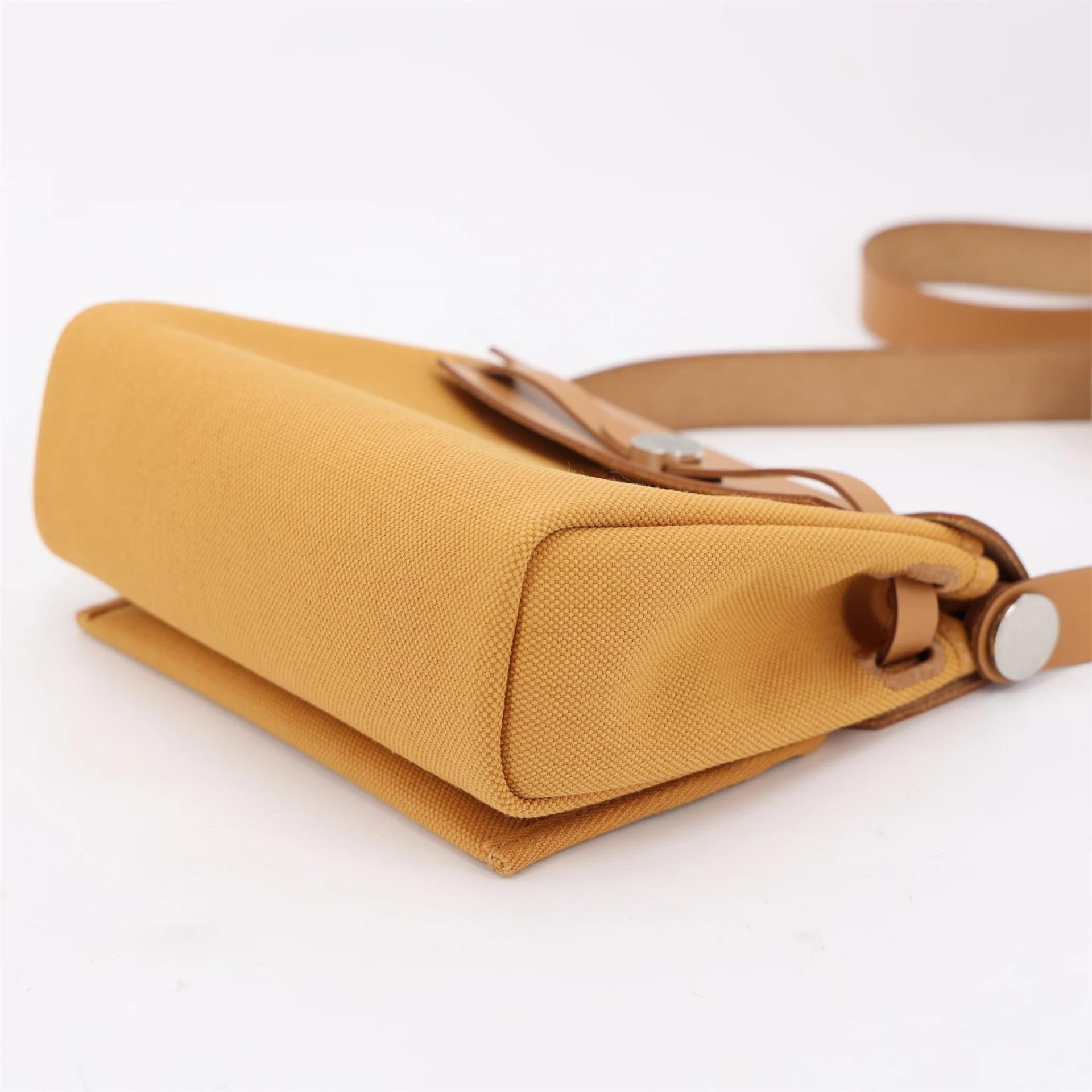 Excellent ( Rank SA ) HERMÈS Herbag Zip Mini 20 Natural Sable (21) Toile H canvas Vache Hunter Palladium hardware K (2025) - 5