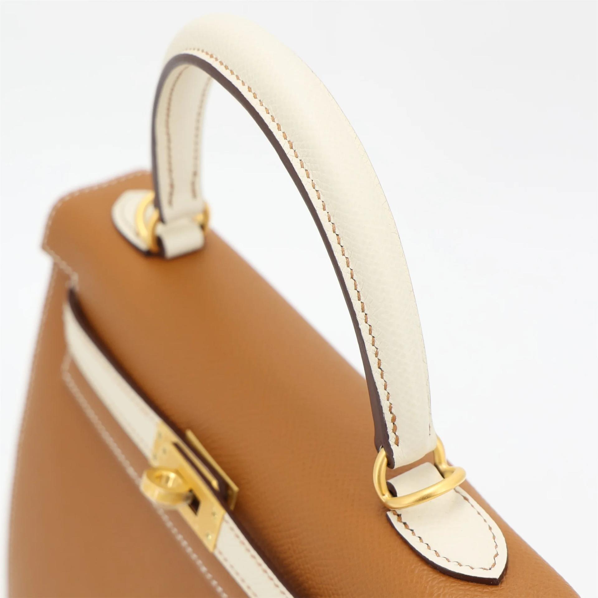 Unused ( Rank NS ) HERMÈS Special Order Kelly 25 Sellier Gold (37) Craie (10) Epsom Brushed Gold hardware W (2024) - 3