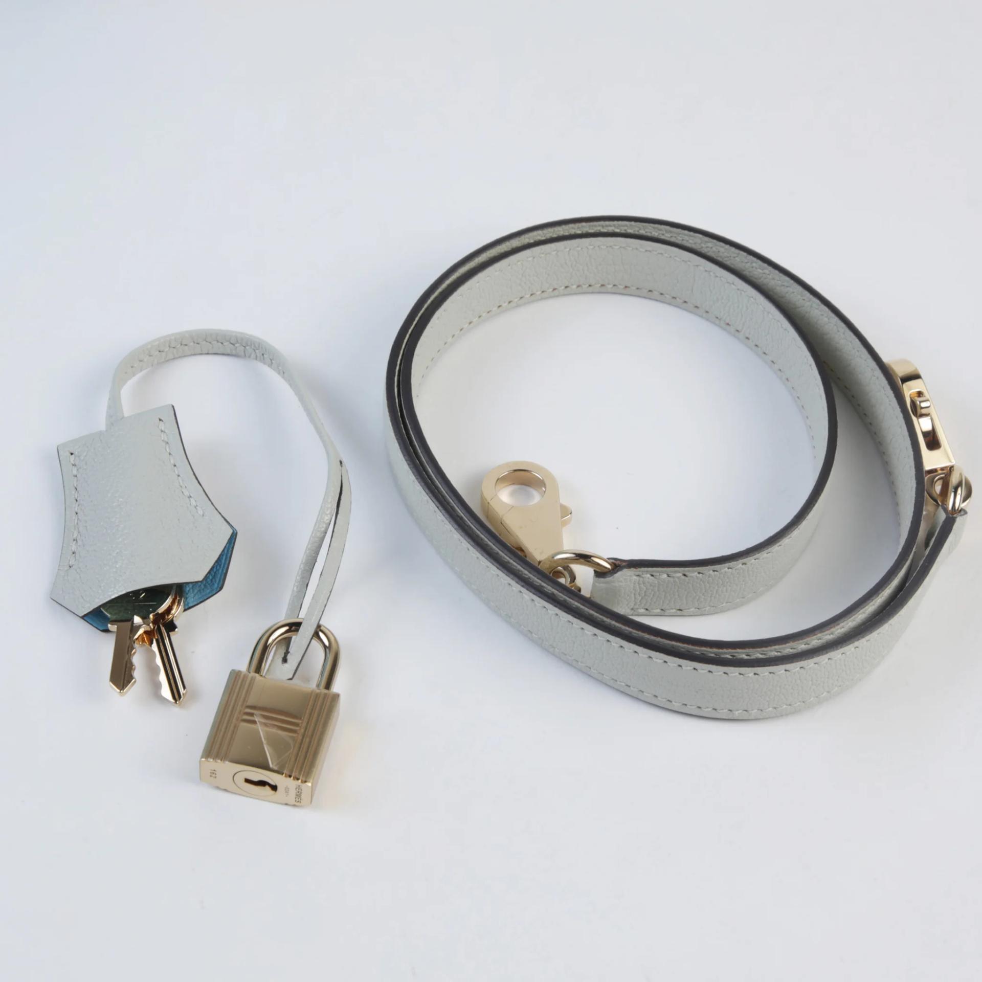 Very Good ( Rank A) HERMÈS Special Order Kelly 25 Sellier Celeste (7N) Gris Perle (80) Chevre Permabrass hardware Z (2021) - 14