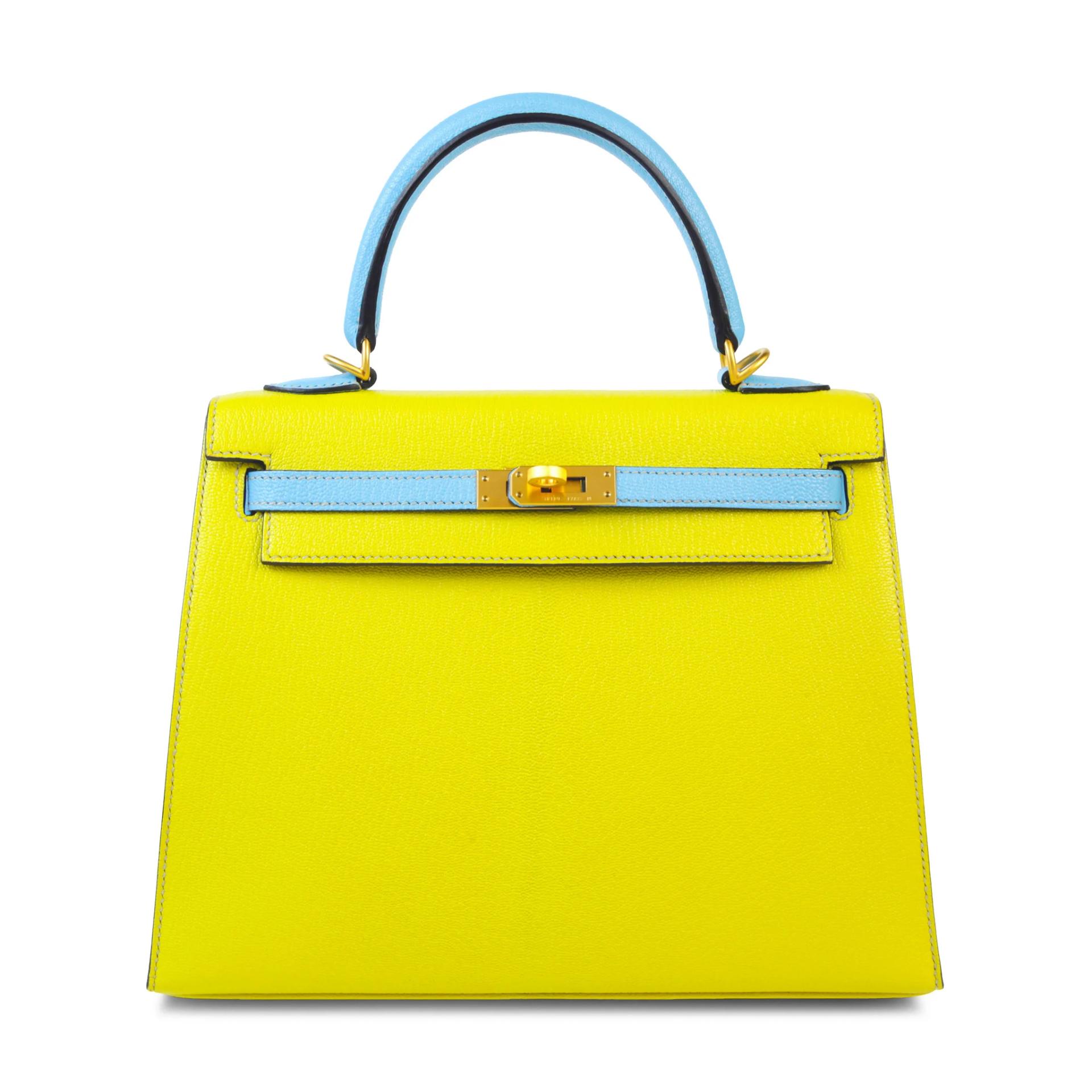 Very Good ( Rank A) HERMÈS Special Order Kelly 25 Sellier Celeste (7N) Lime (9R) Chevre Brushed Gold hardware Z (2021) - 1