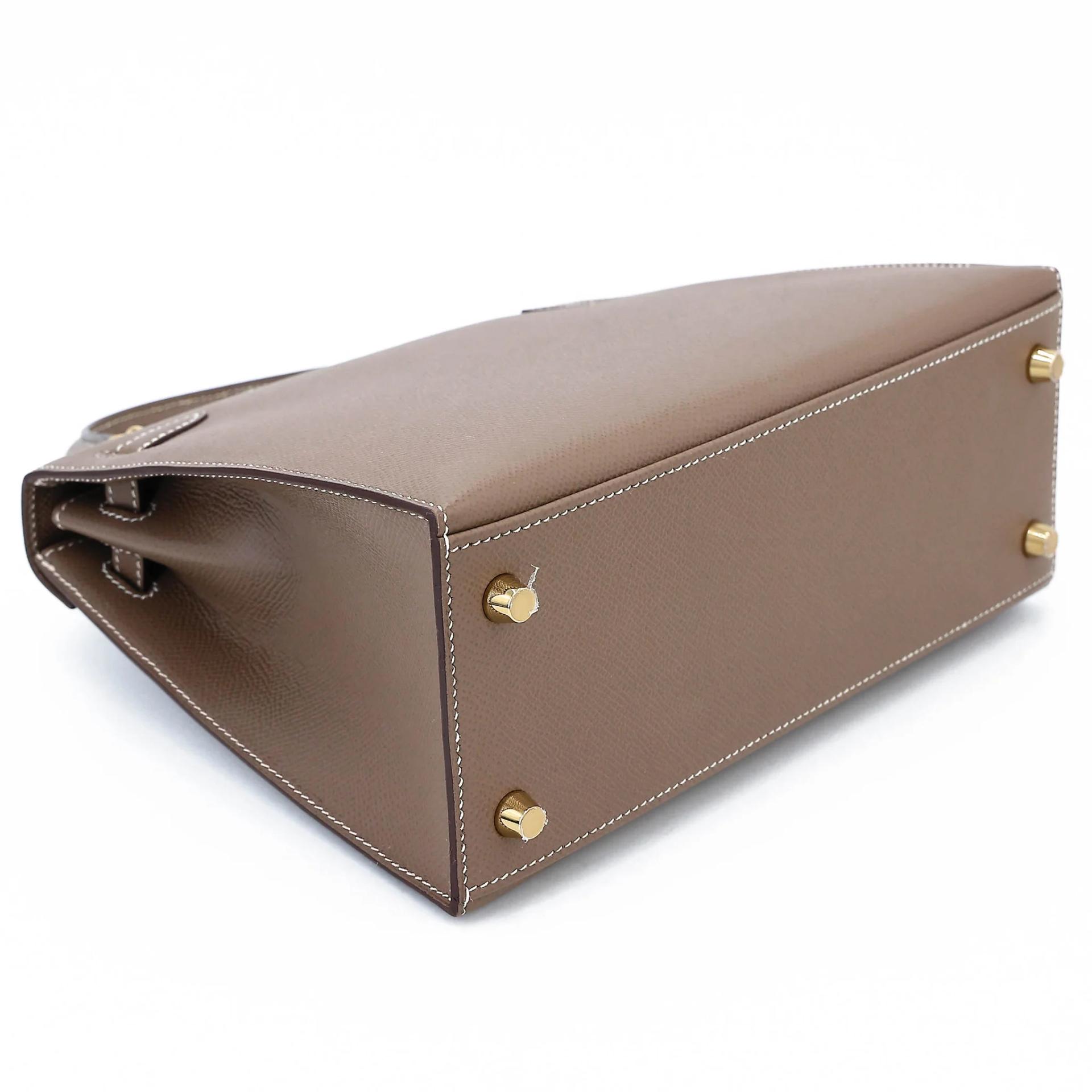 Excellent ( Rank SA ) HERMÈS Kelly 25 Sellier Etoupe (18) Epsom Gold hardware Y (2020) - 7