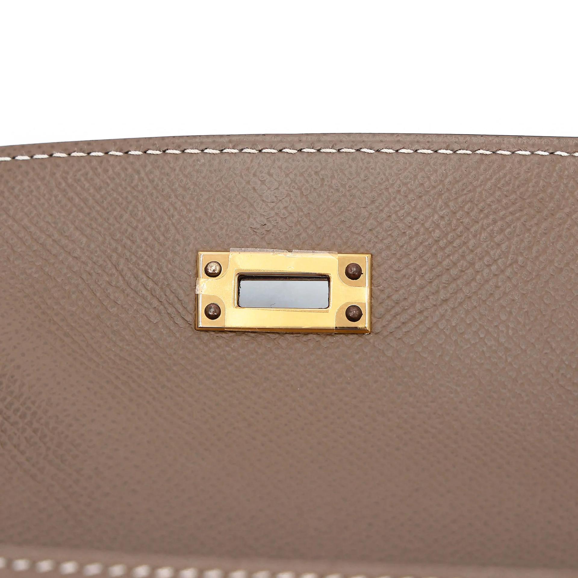 Excellent ( Rank SA ) HERMÈS Kelly 25 Sellier Etoupe (18) Epsom Gold hardware Y (2020) - 11
