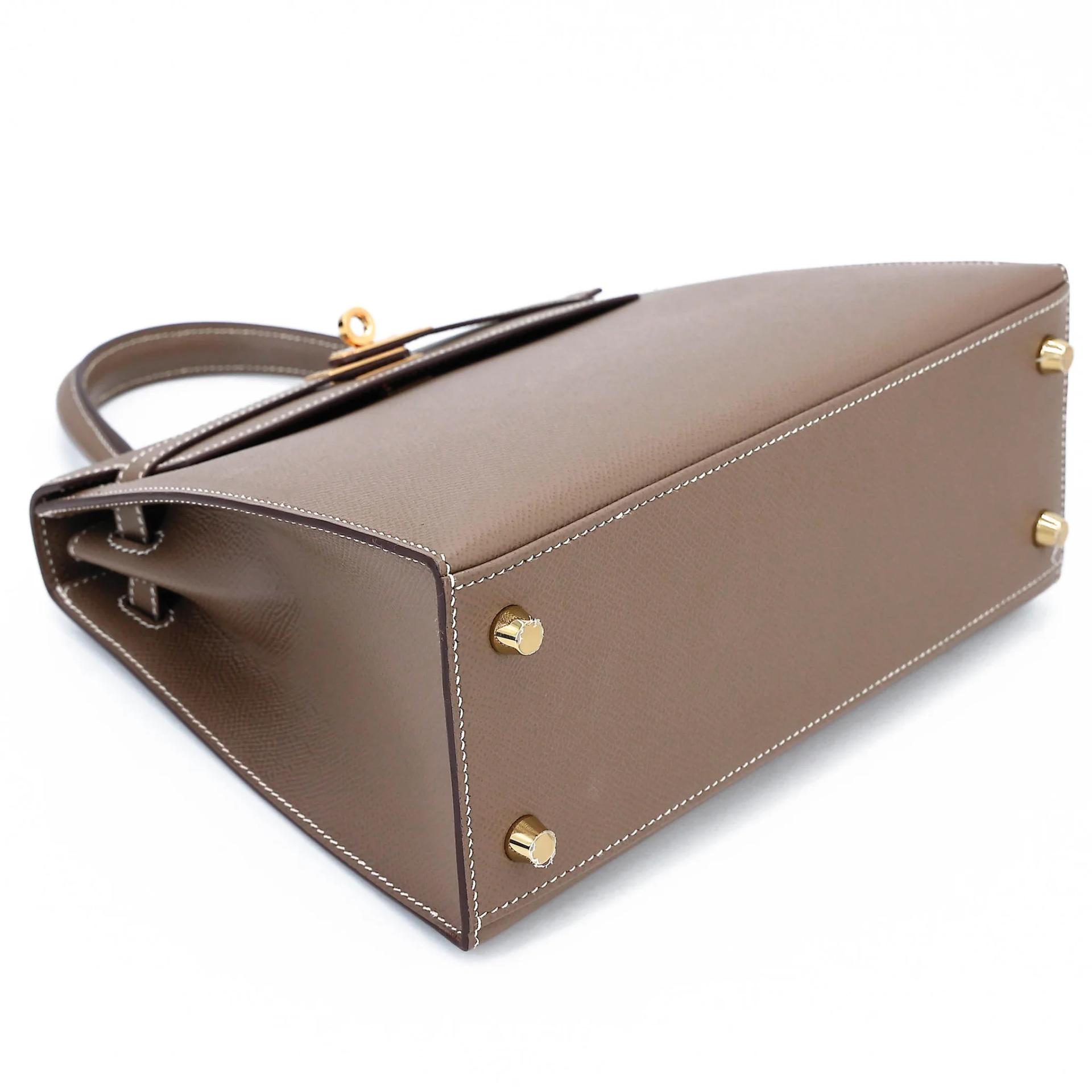 Excellent ( Rank SA ) HERMÈS Kelly 25 Sellier Etoupe (18) Epsom Gold hardware Y (2020) - 5