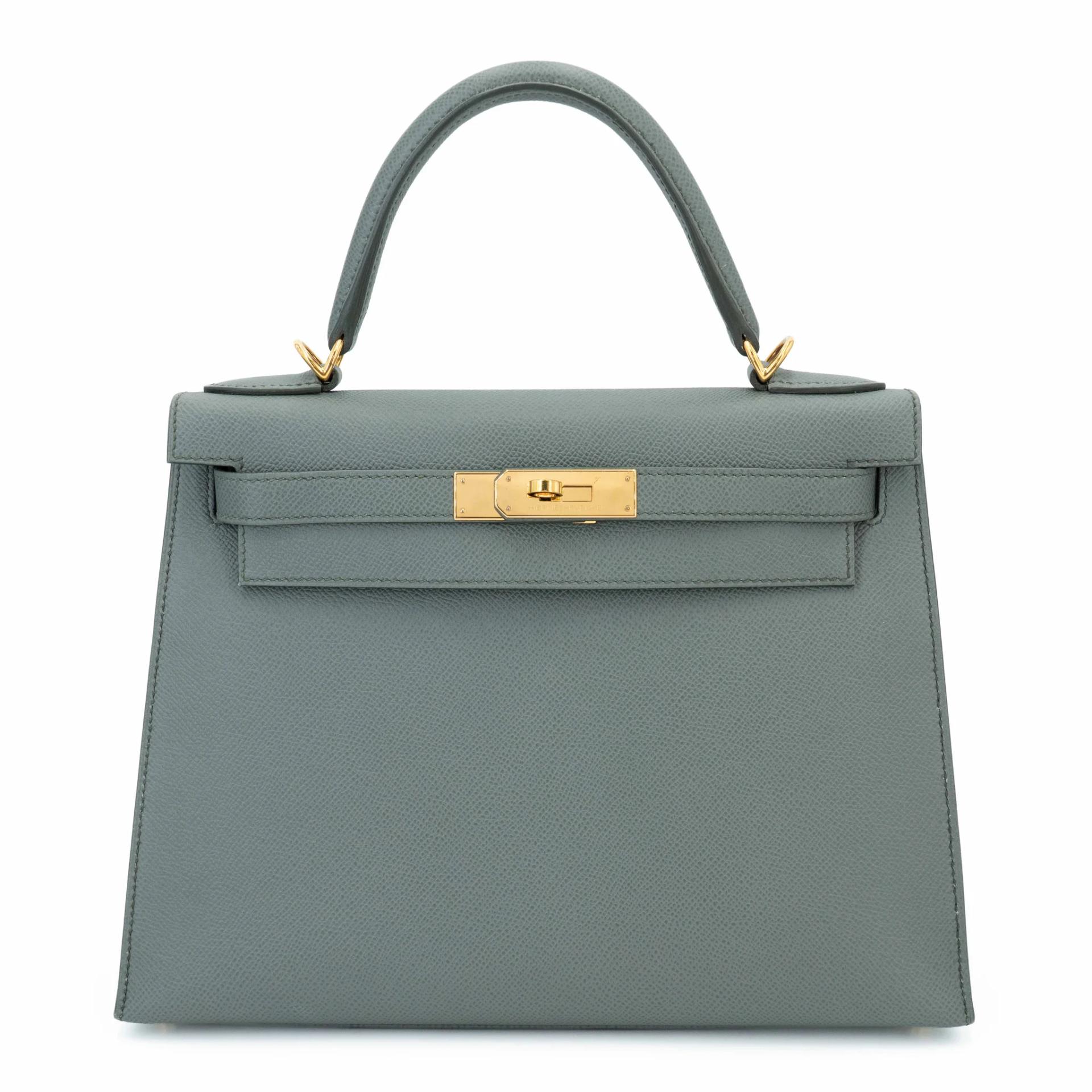 Very Good ( Rank A) HERMÈS Kelly 28 Sellier Vert Amande (63) Epsom Gold hardware Y (2020) - 1