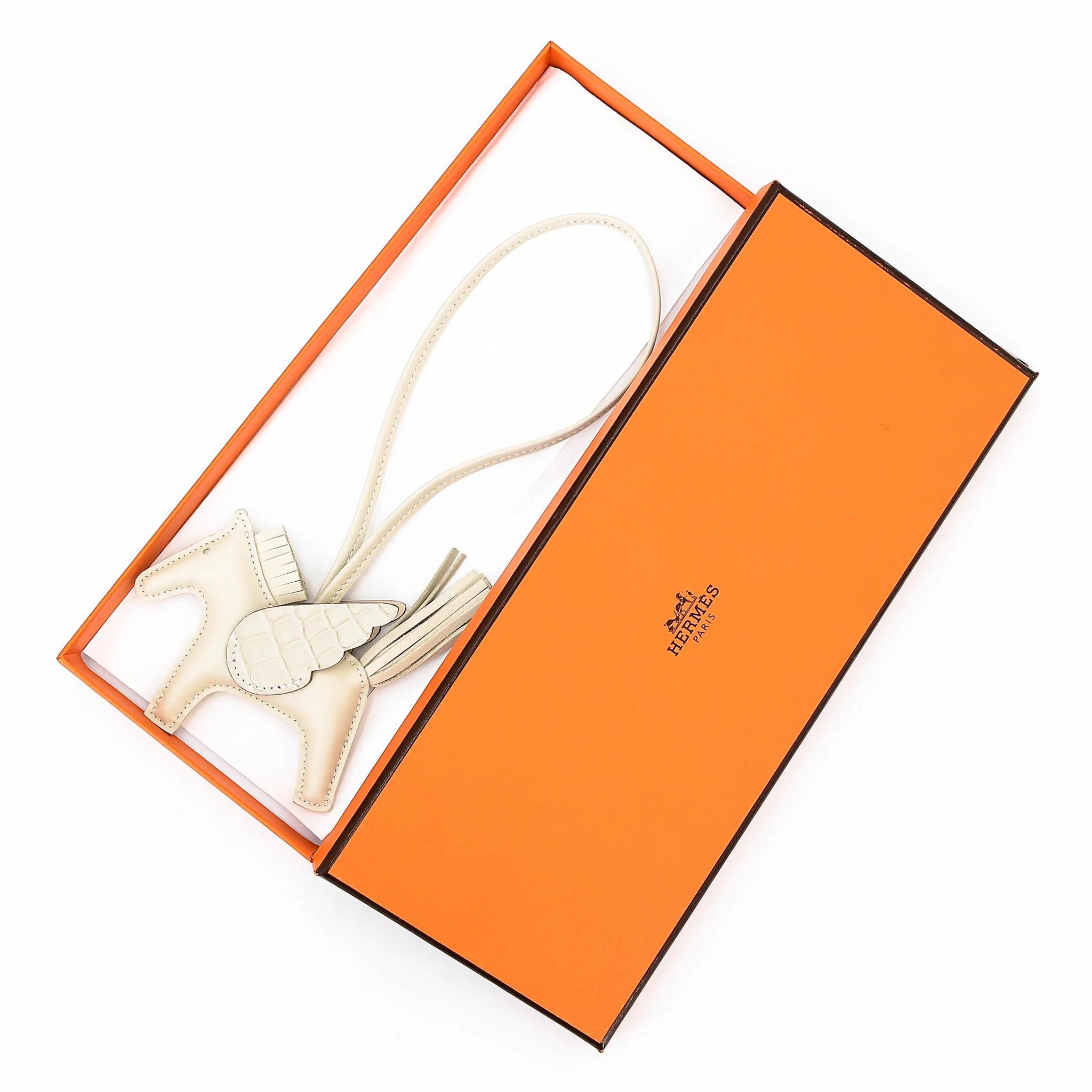 Brand New ( Rank N ) HERMÈS Rodeo Pegase PM Beton (8L) Swift Alligator U (2022) - 3