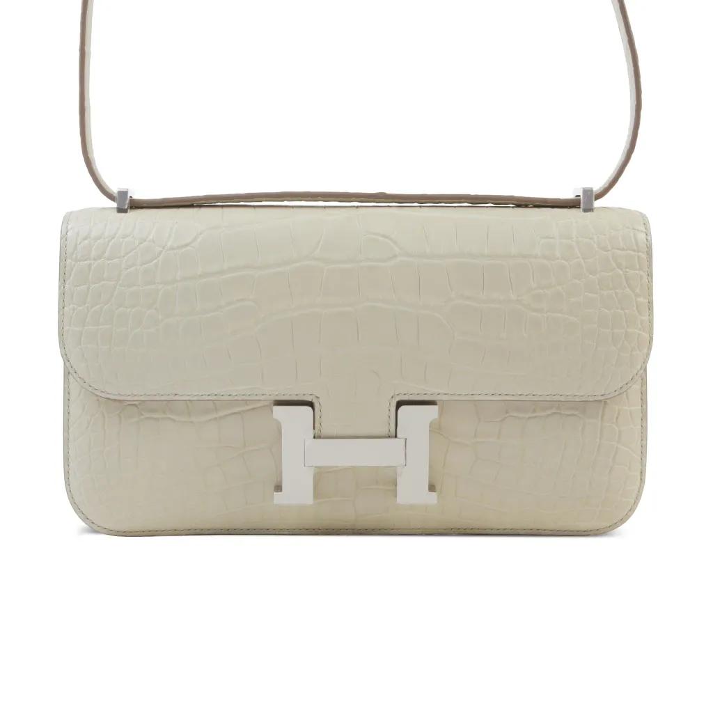 Constance Elan Beton (8L)