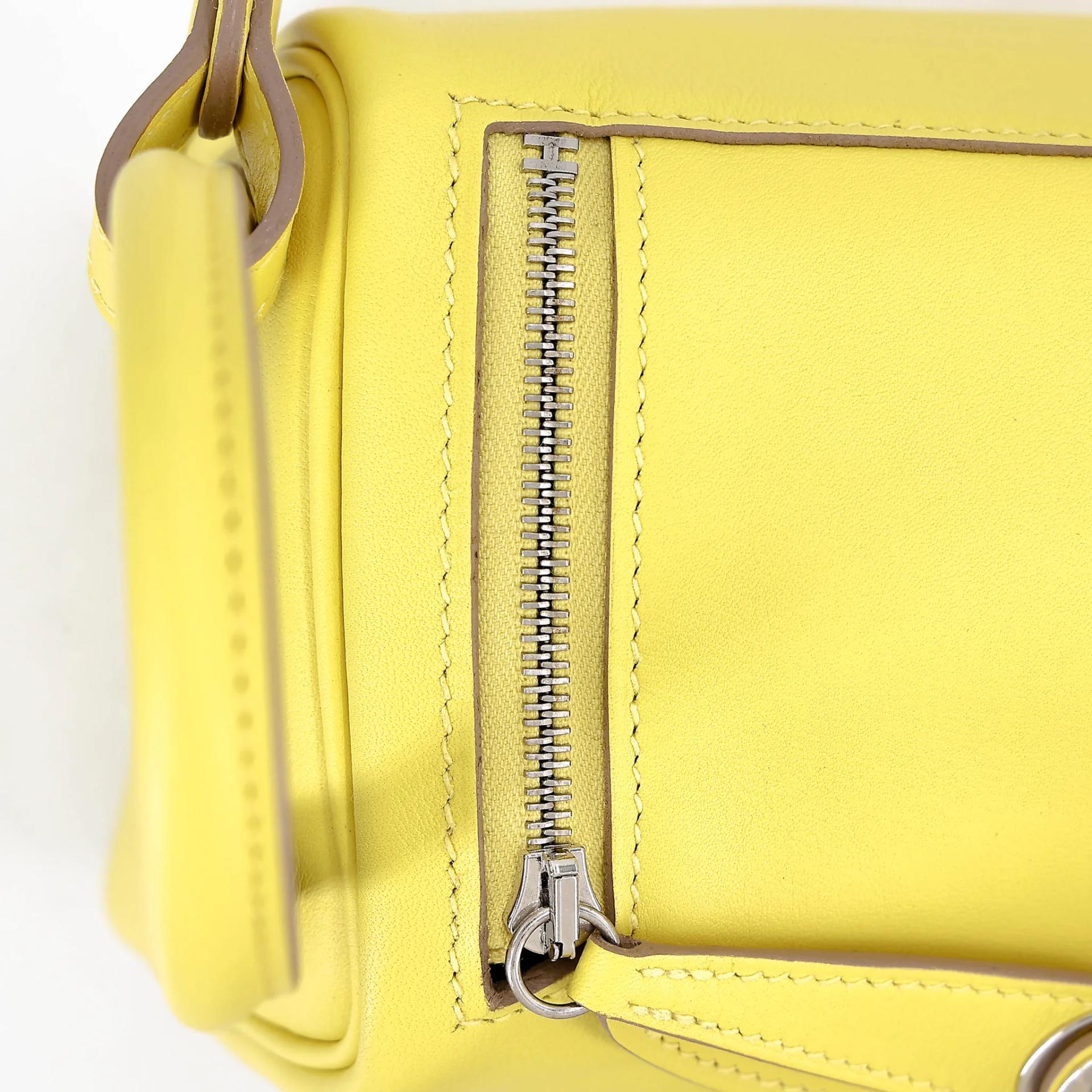Very Good ( Rank A) HERMÈS Mini Lindy Lime (9R) Swift Palladium hardware Y (2020) - 15