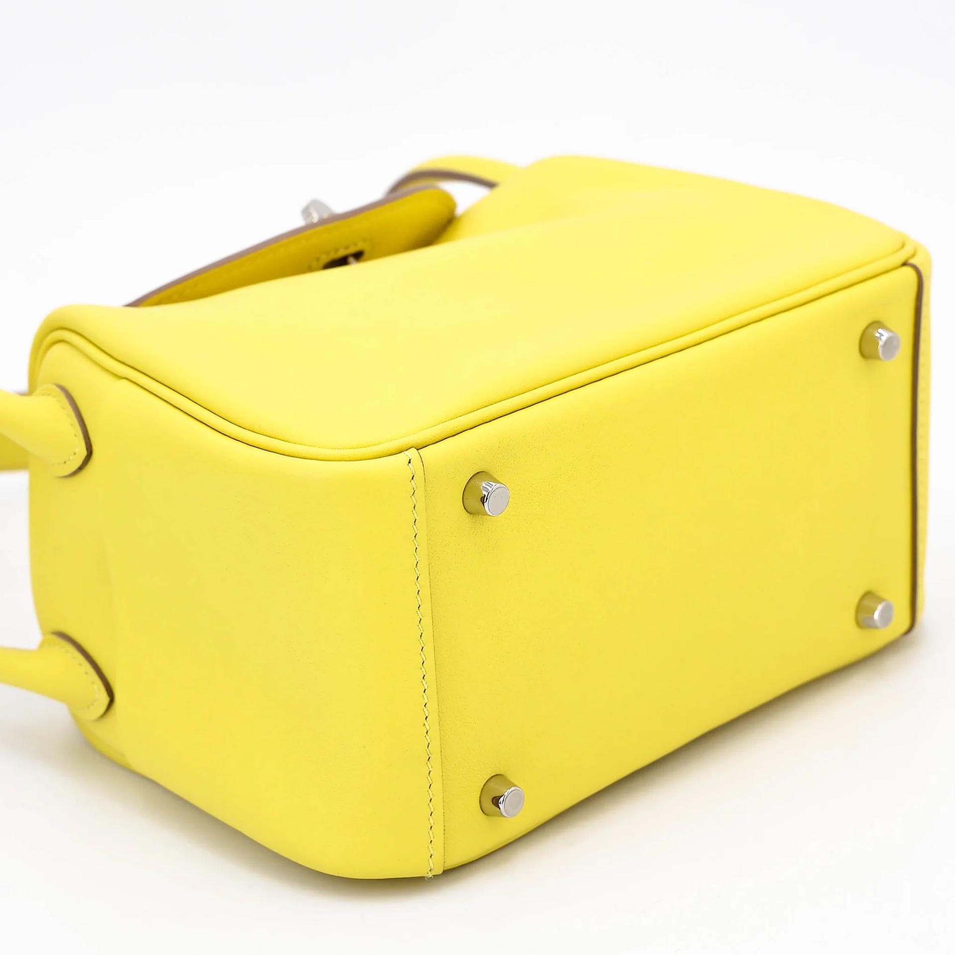 Very Good ( Rank A) HERMÈS Mini Lindy Lime (9R) Swift Palladium hardware Y (2020) - 5