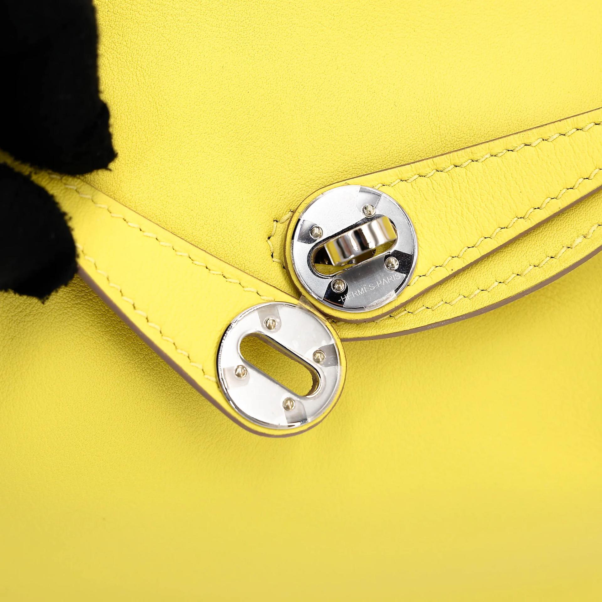 Very Good ( Rank A) HERMÈS Mini Lindy Lime (9R) Swift Palladium hardware Y (2020) - 12
