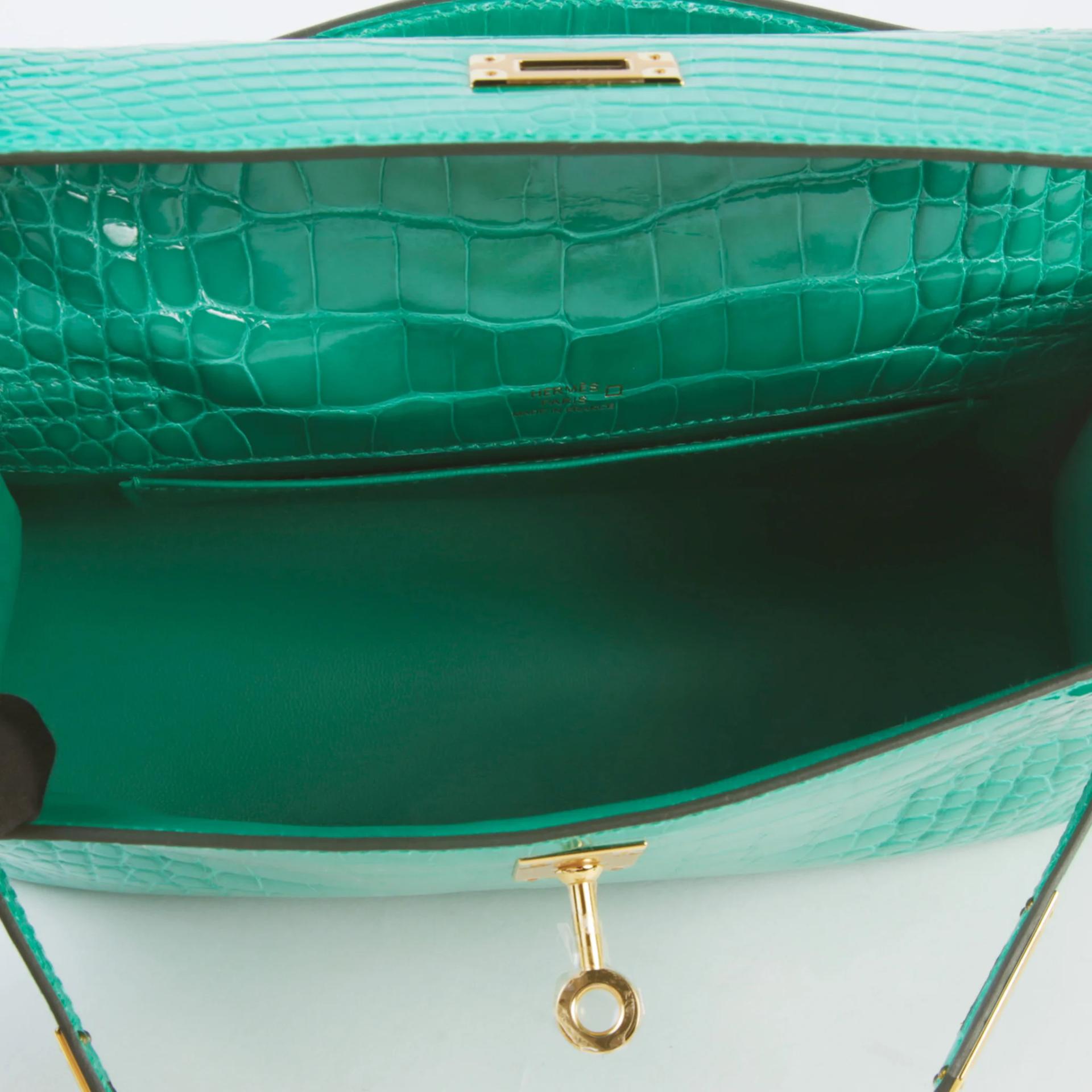 Brand New ( Rank N ) HERMÈS Kelly Pochette Vert Jade (O6) Shiny Alligator Gold hardware G (2026) - 11