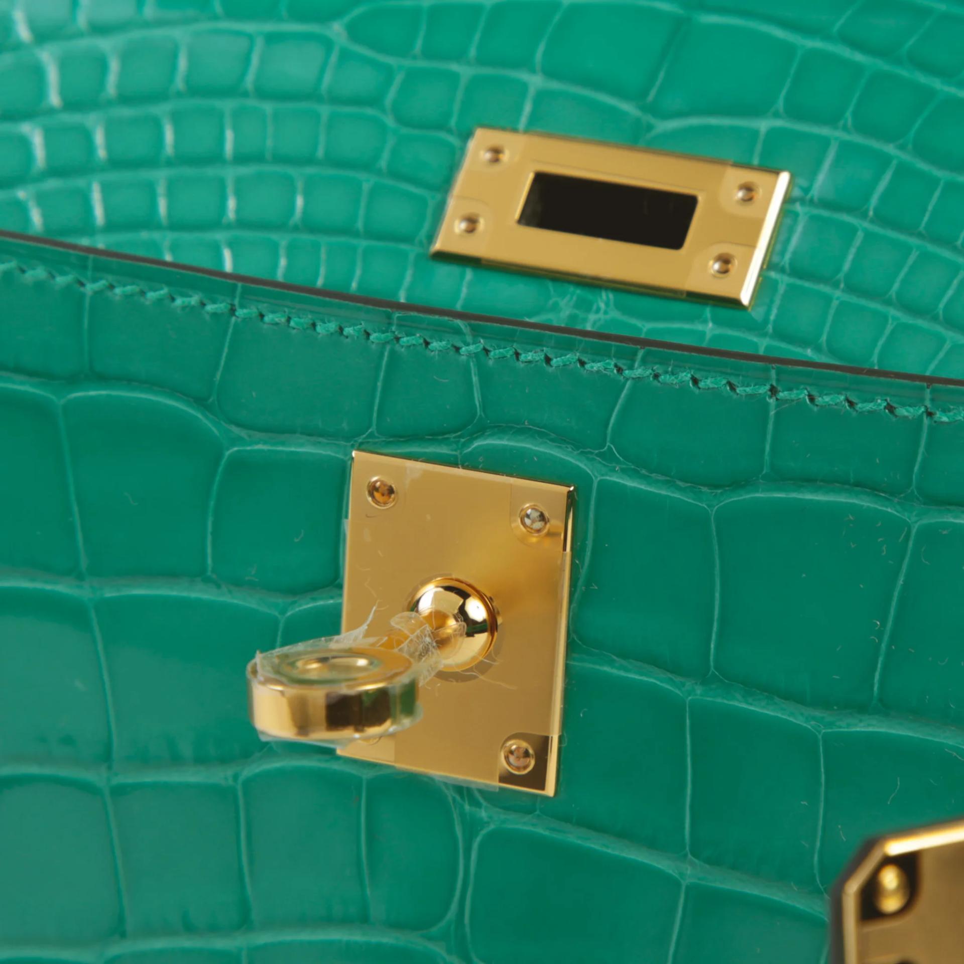 Brand New ( Rank N ) HERMÈS Kelly Pochette Vert Jade (O6) Shiny Alligator Gold hardware G (2026) - 9