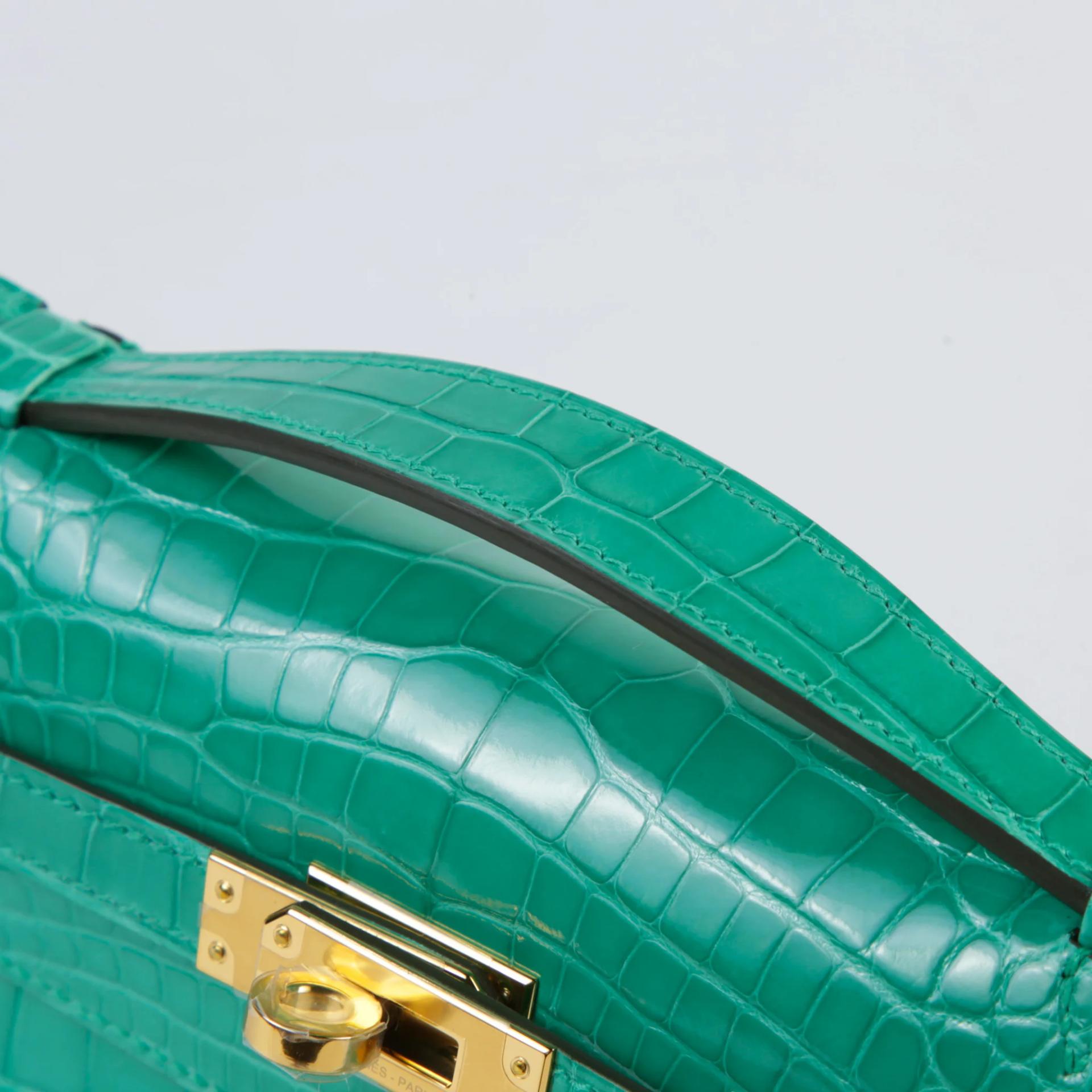 Brand New ( Rank N ) HERMÈS Kelly Pochette Vert Jade (O6) Shiny Alligator Gold hardware G (2026) - 3