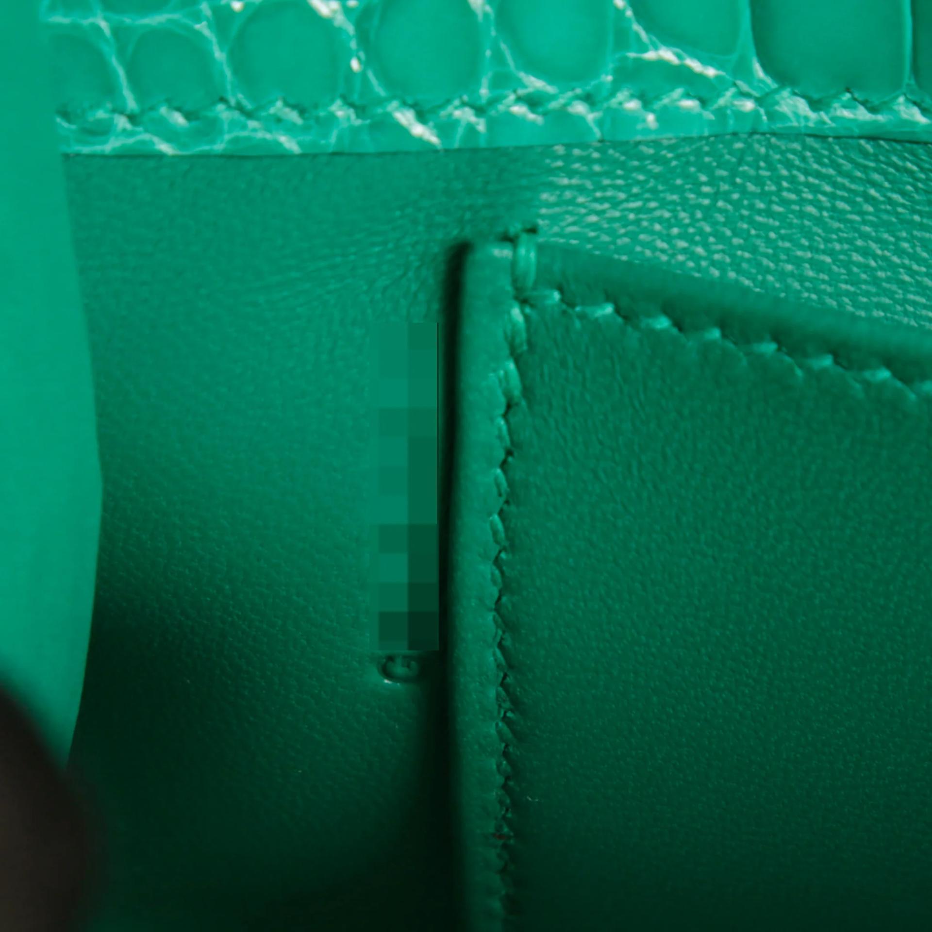 Brand New ( Rank N ) HERMÈS Kelly Pochette Vert Jade (O6) Shiny Alligator Gold hardware G (2026) - 14