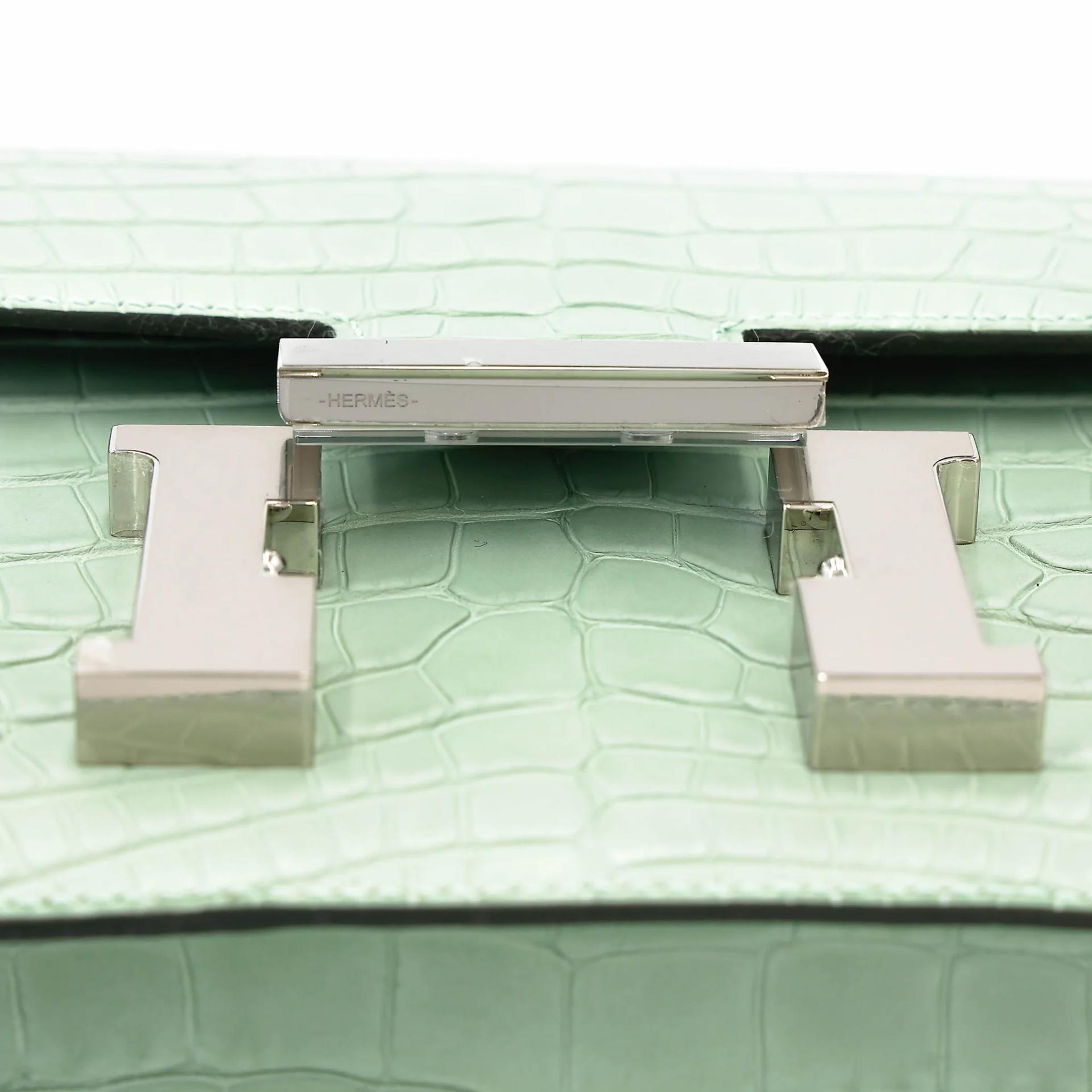 Excellent ( Rank SA ) HERMÈS Constance 24 Vert d’Eau (6U) Matte Alligator Palladium hardware C (2018) - 15