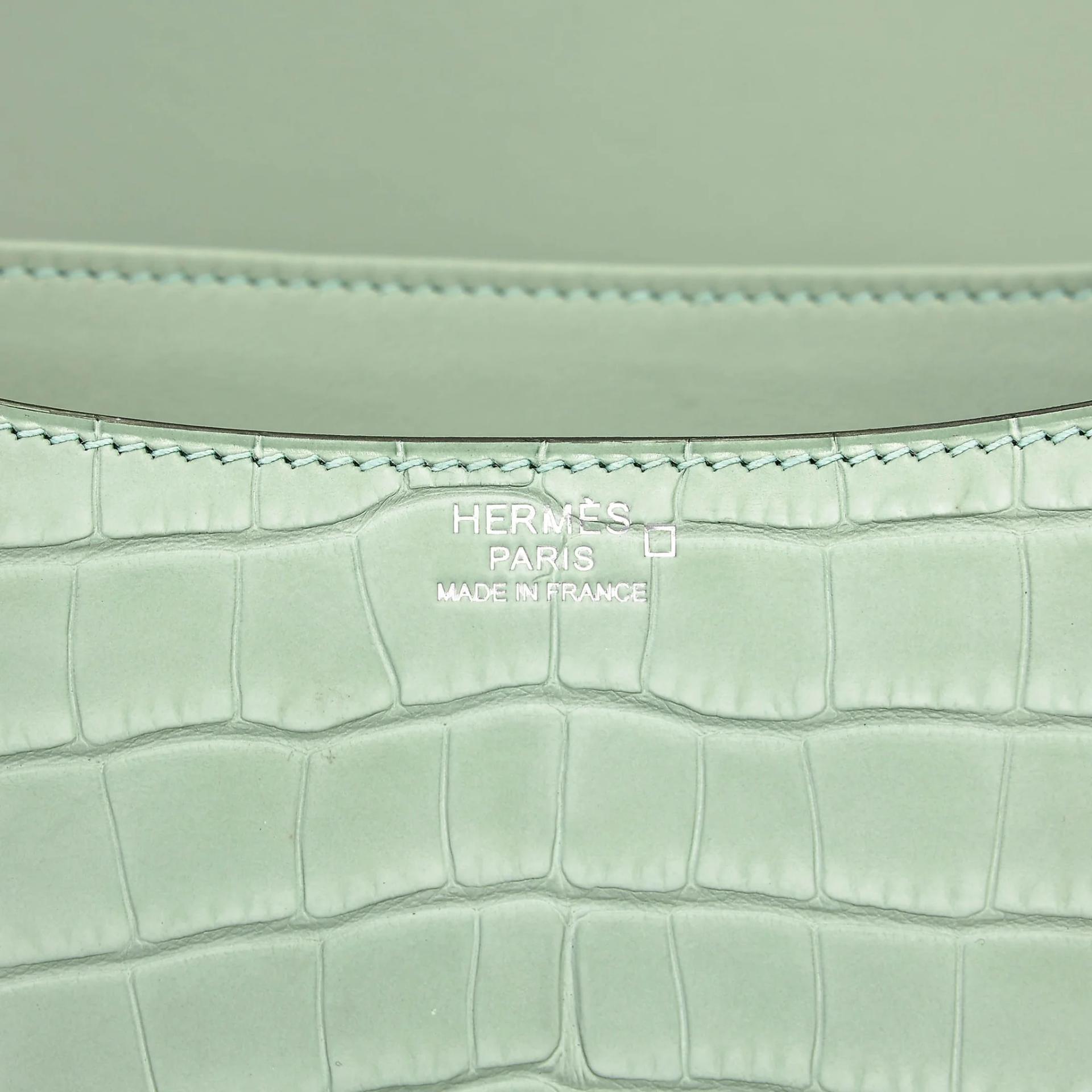 Excellent ( Rank SA ) HERMÈS Constance 24 Vert d’Eau (6U) Matte Alligator Palladium hardware C (2018) - 21