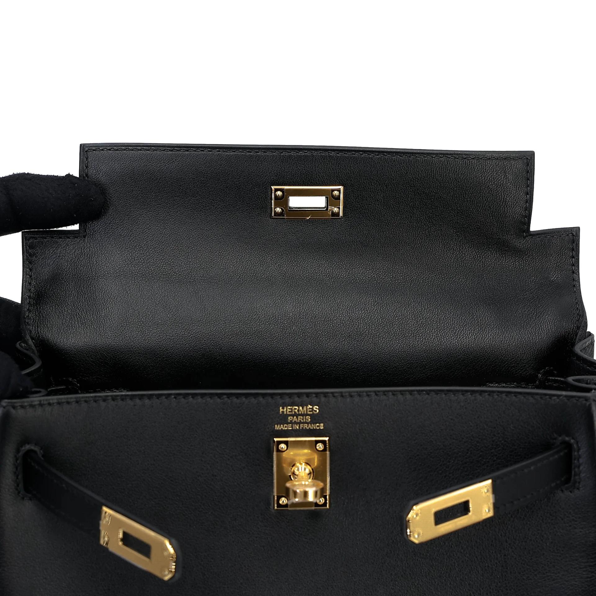 Brand New ( Rank N ) HERMÈS Kelly 25 Noir (89) Veau Cheri Gold hardware K (2025) - 12