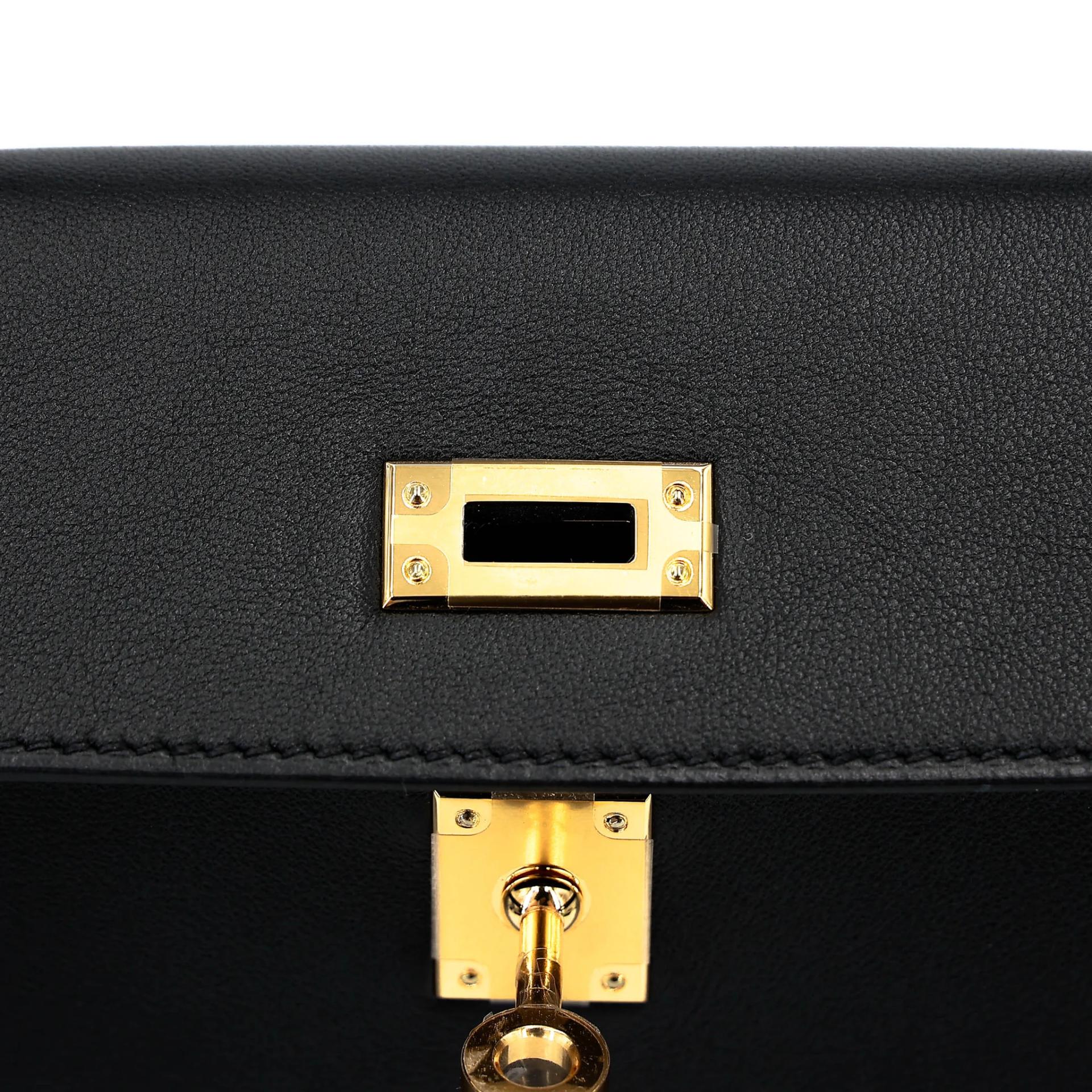 Brand New ( Rank N ) HERMÈS Kelly 25 Noir (89) Veau Cheri Gold hardware K (2025) - 10