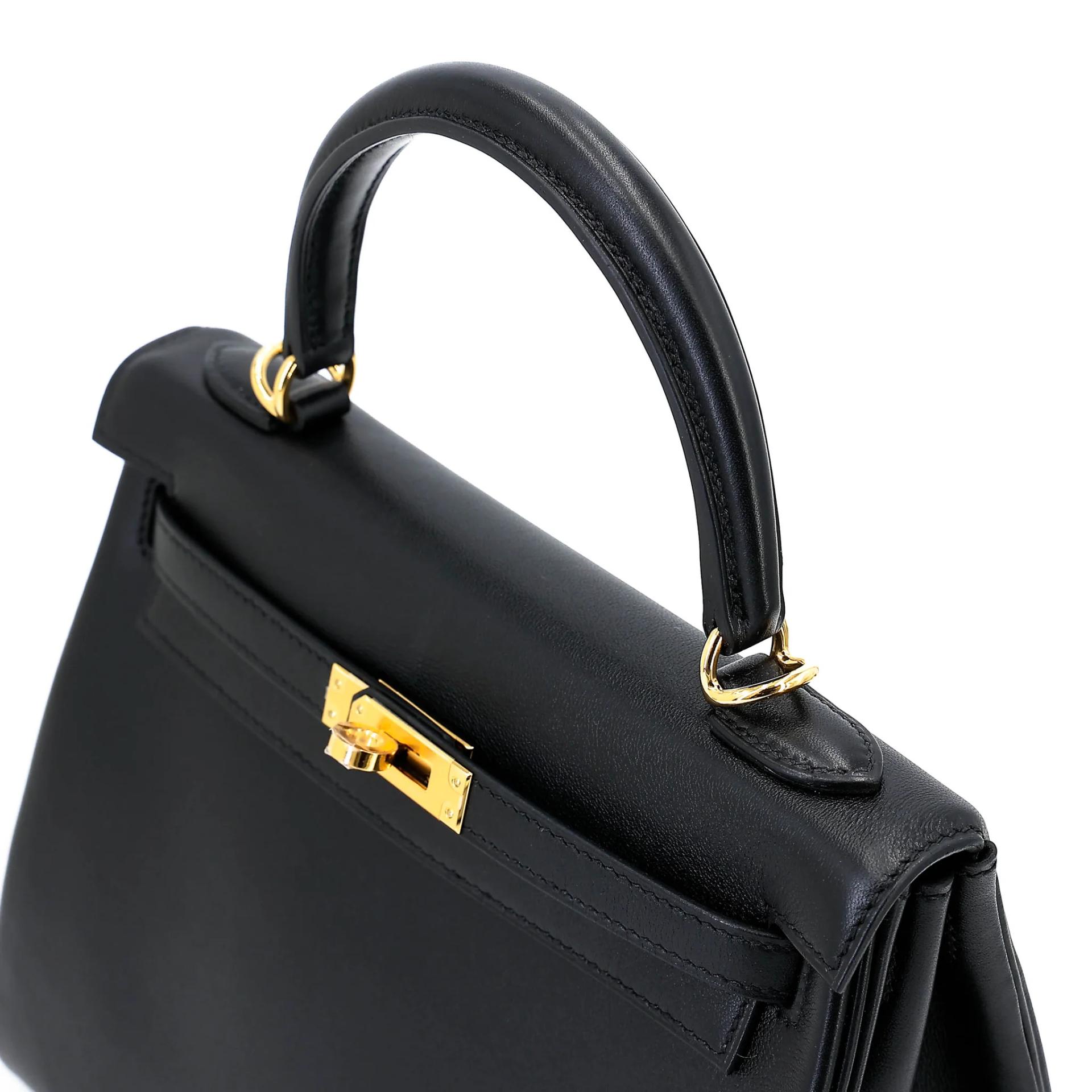 Brand New ( Rank N ) HERMÈS Kelly 25 Noir (89) Veau Cheri Gold hardware K (2025) - 3
