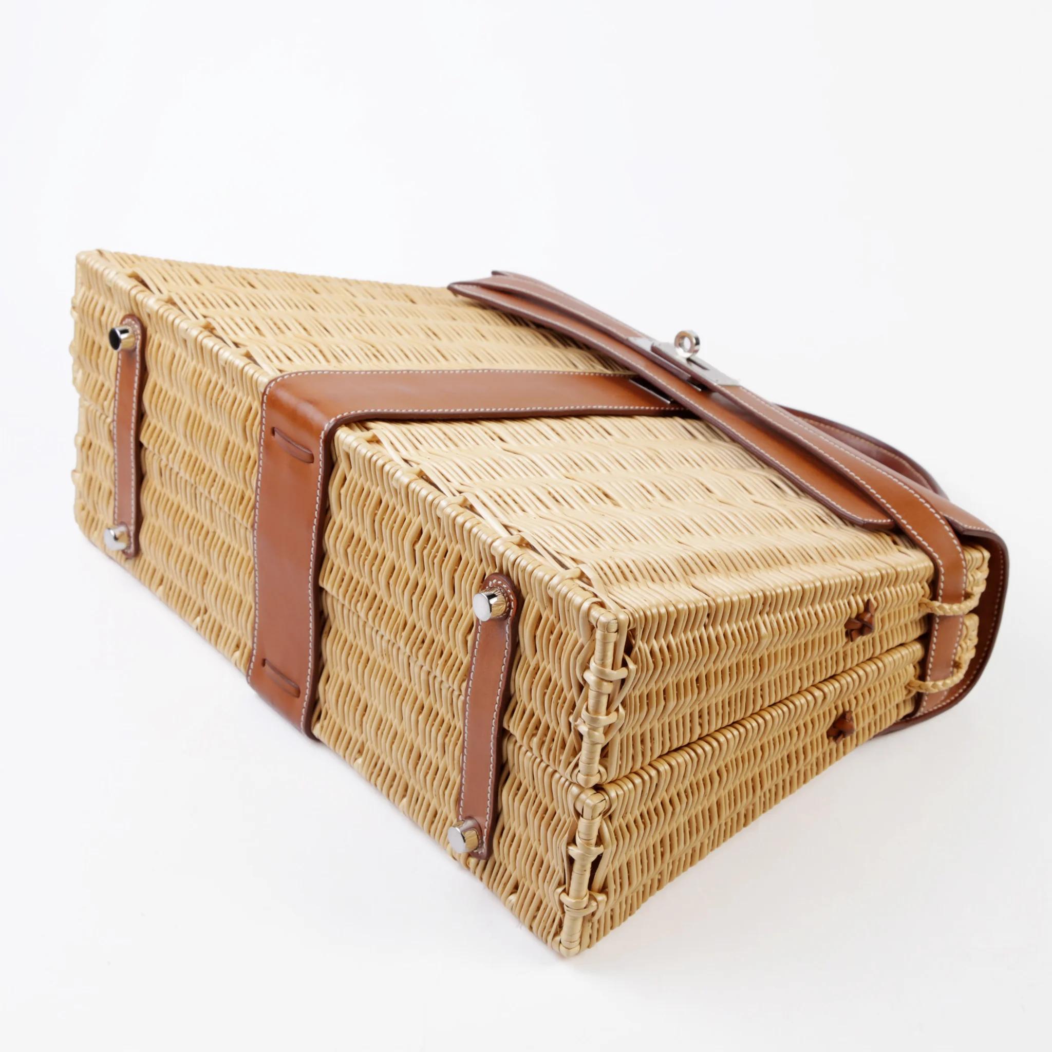 Very Good ( Rank A) HERMÈS Limited Edition Kelly 35 Picnic Fauve (34) Osier Wicker Barenia Palladium hardware Square O (2011) - 7