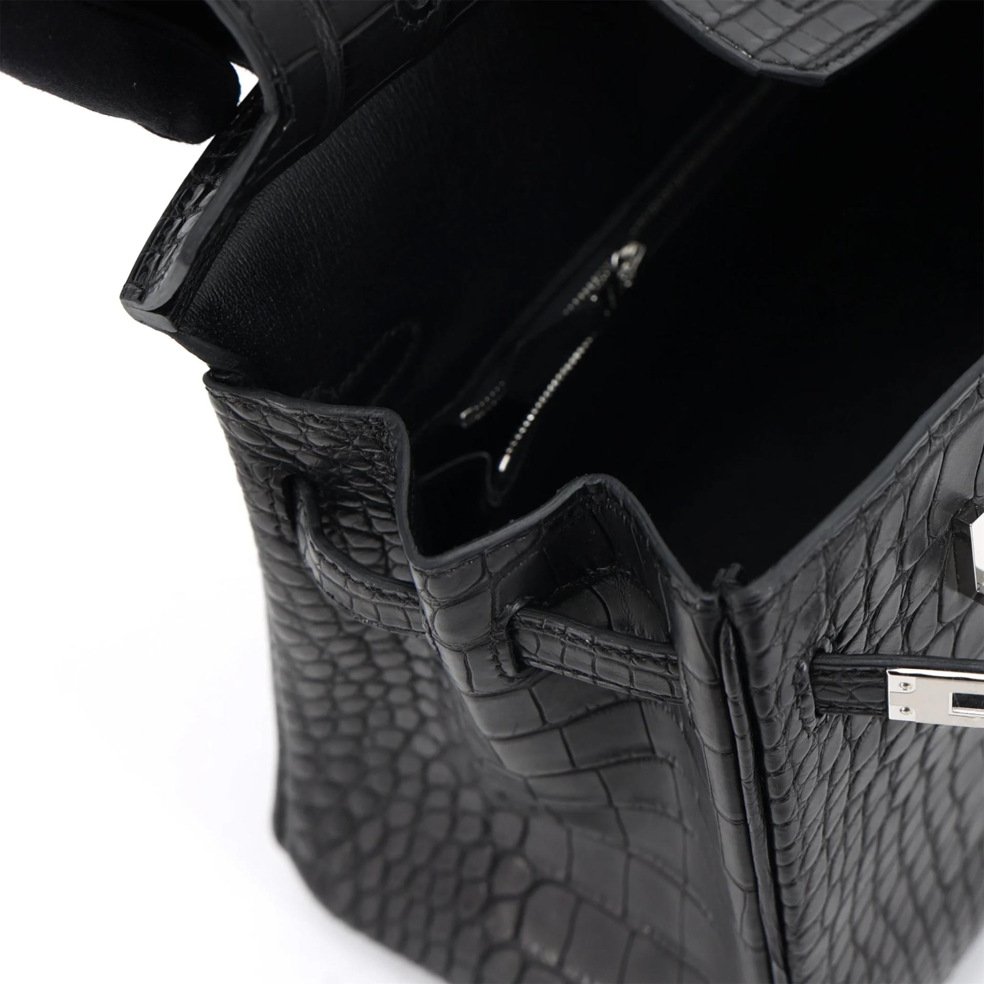 Brand New ( Rank N ) HERMÈS Birkin 25 Noir (89) Matte Alligator Palladium hardware G (2026) - 12