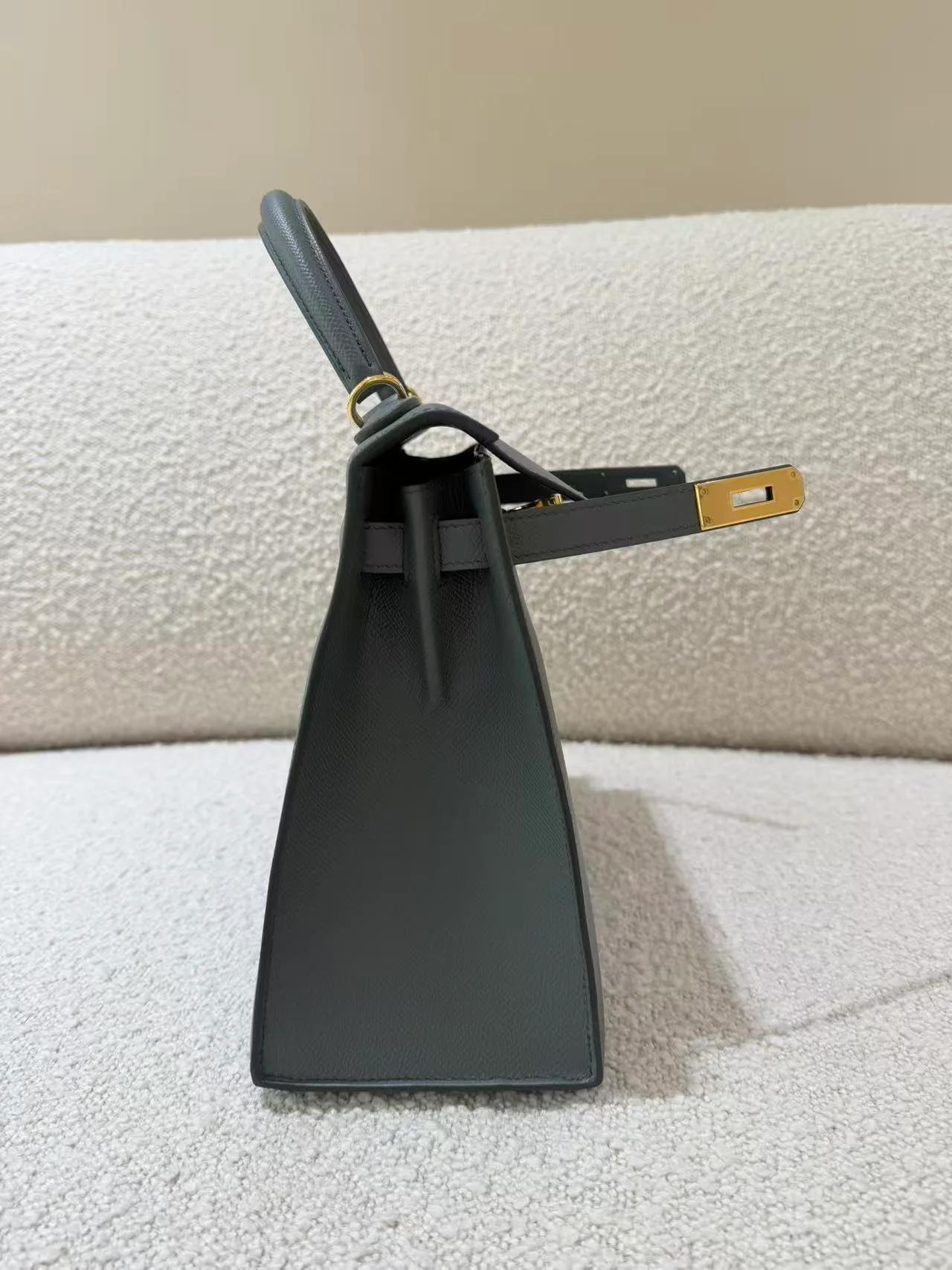 Brand New ( Rank N ) HERMÈS Kelly 28 Sellier Vert Amande (63) Epsom Gold hardware G (2026) - 8