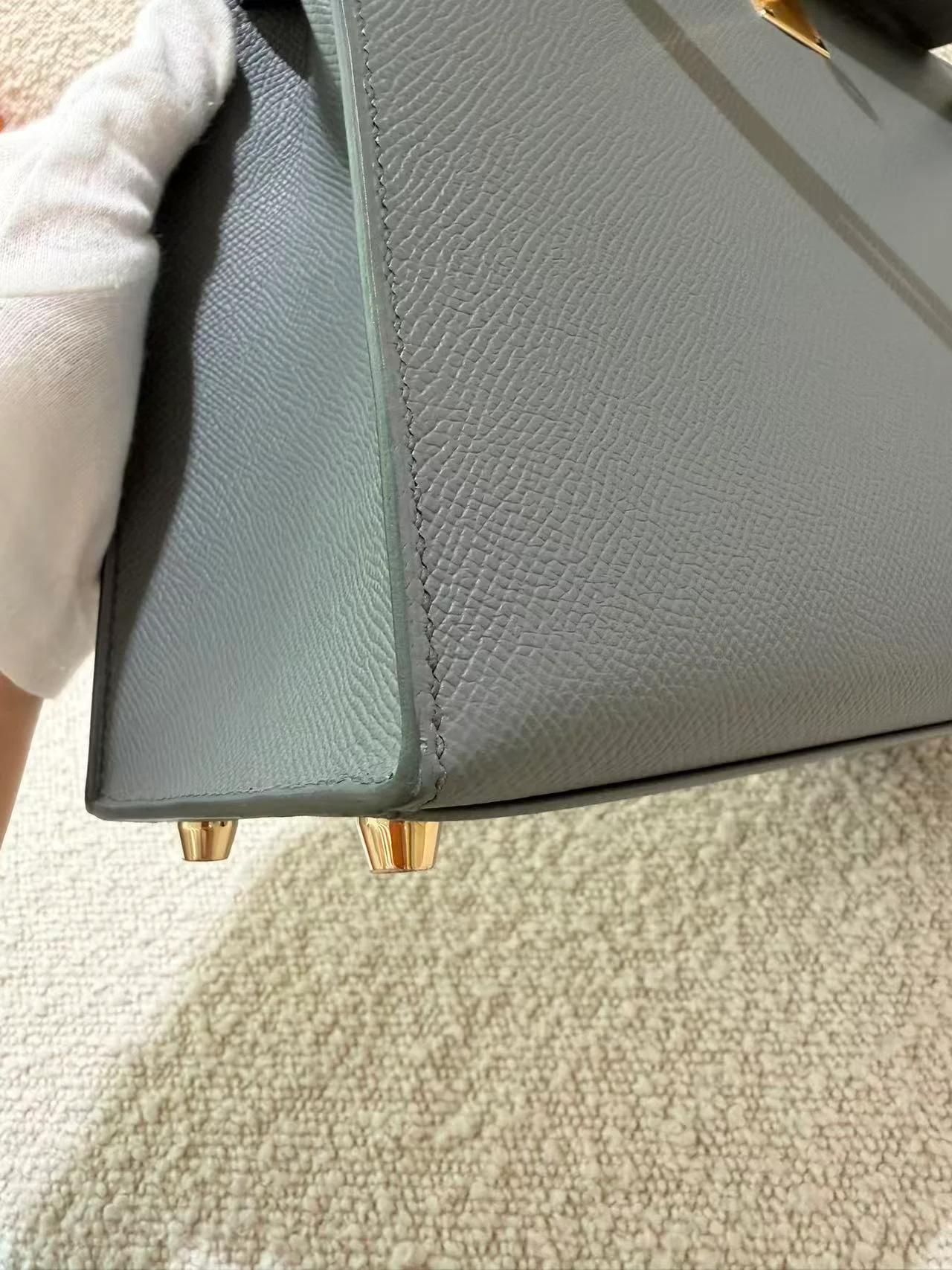 Brand New ( Rank N ) HERMÈS Kelly 28 Sellier Vert Amande (63) Epsom Gold hardware G (2026) - 16