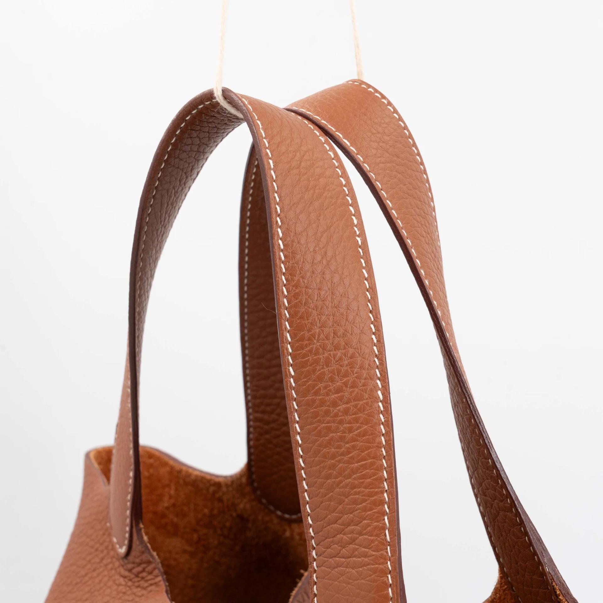 Excellent ( Rank SA ) HERMÈS Picotin Lock MM Gold (37) Clemence Gold hardware U (2022) - 3