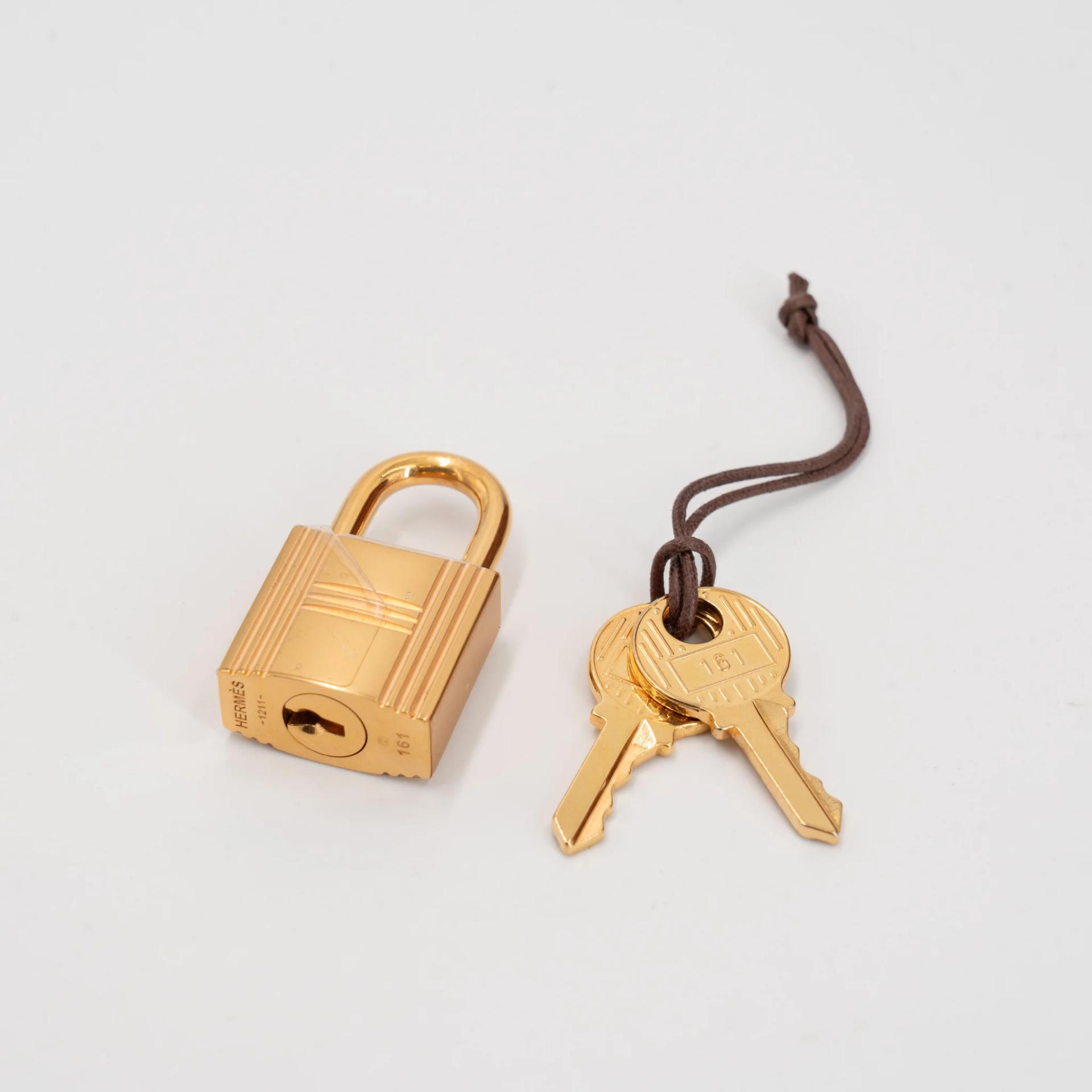 Excellent ( Rank SA ) HERMÈS Picotin Lock MM Gold (37) Clemence Gold hardware U (2022) - 22