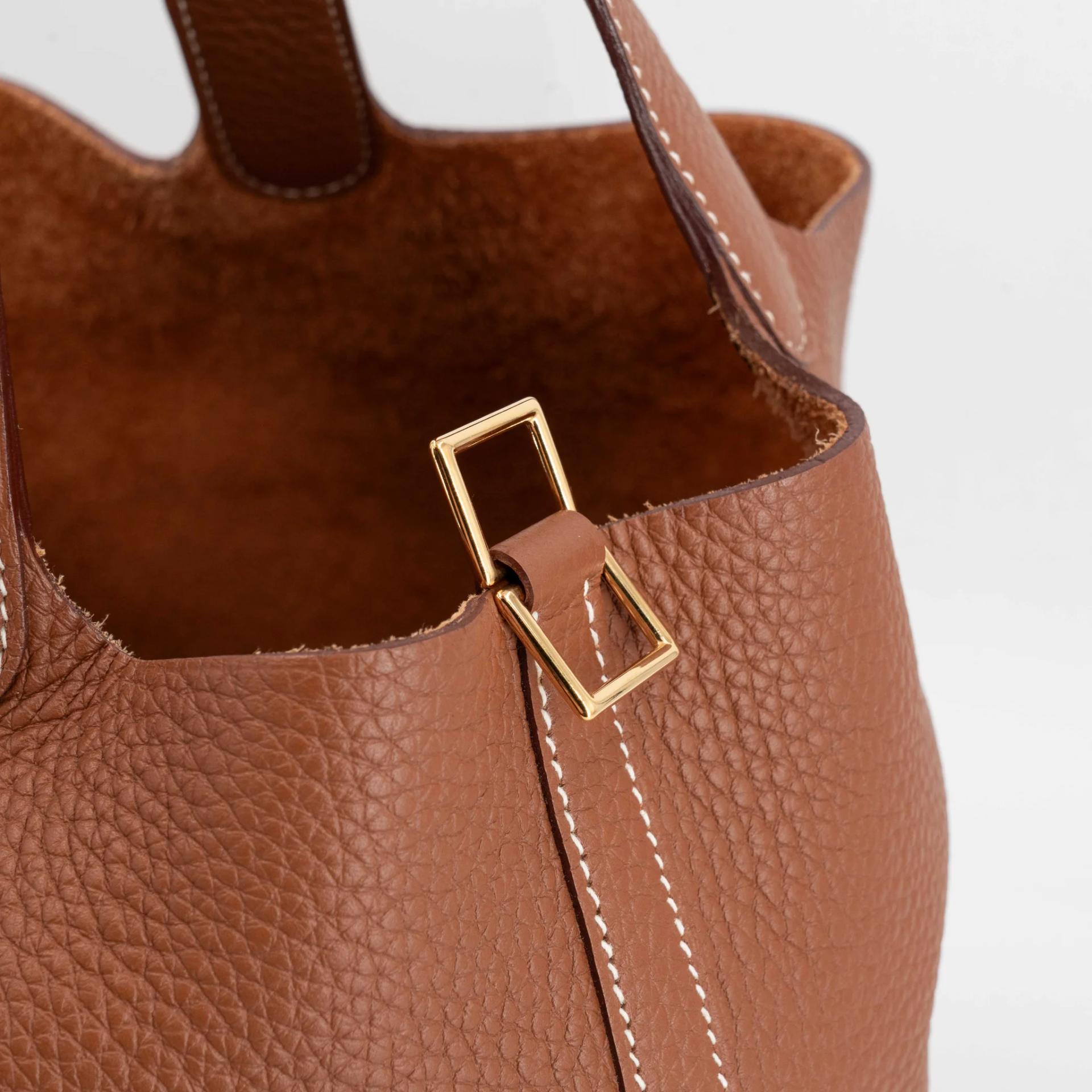 Excellent ( Rank SA ) HERMÈS Picotin Lock MM Gold (37) Clemence Gold hardware U (2022) - 7