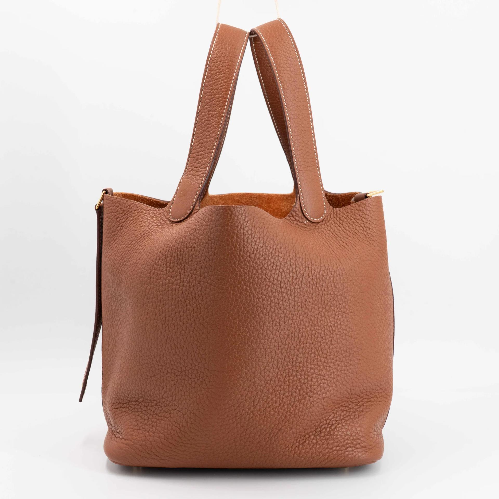 Excellent ( Rank SA ) HERMÈS Picotin Lock MM Gold (37) Clemence Gold hardware U (2022) - 5