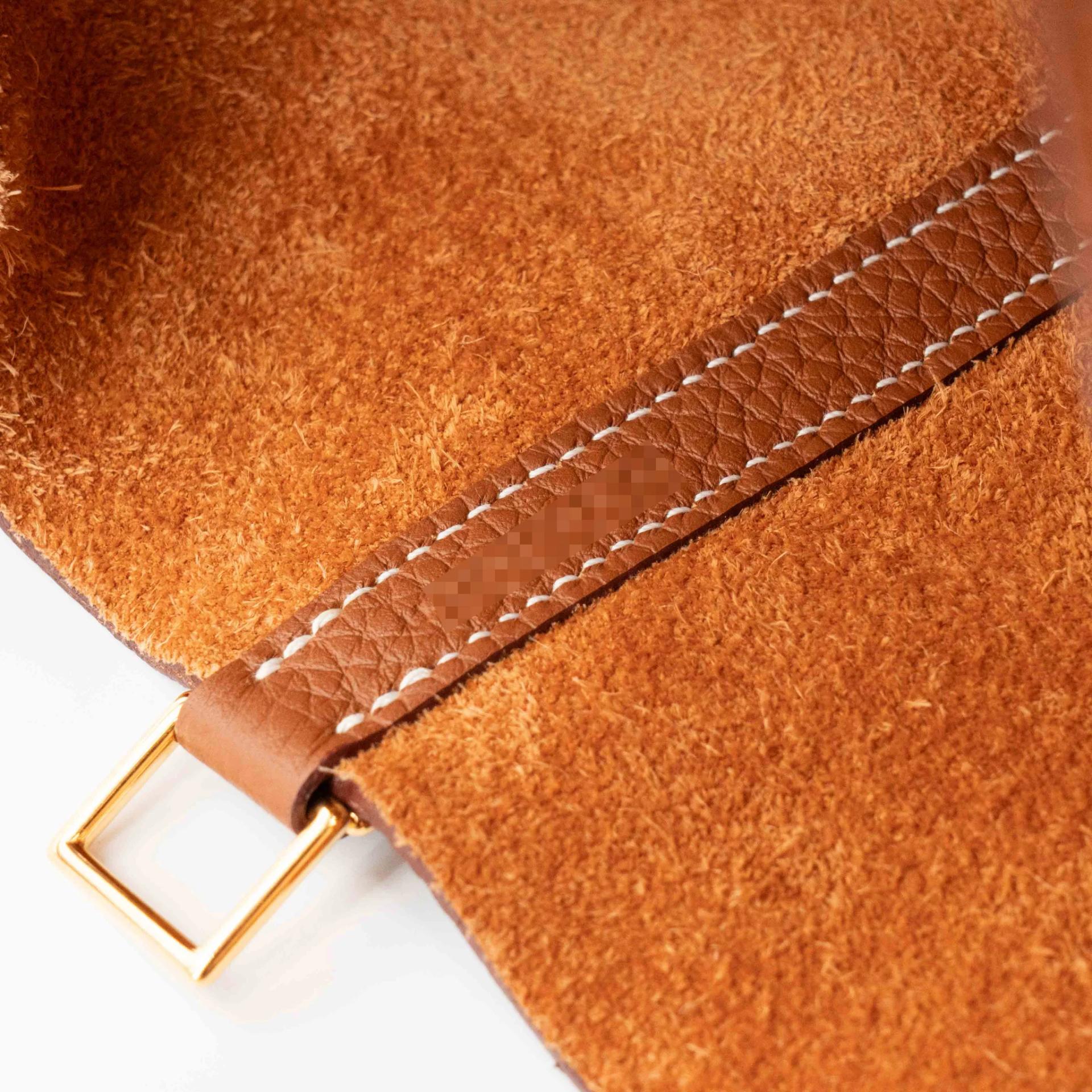 Excellent ( Rank SA ) HERMÈS Picotin Lock MM Gold (37) Clemence Gold hardware U (2022) - 20