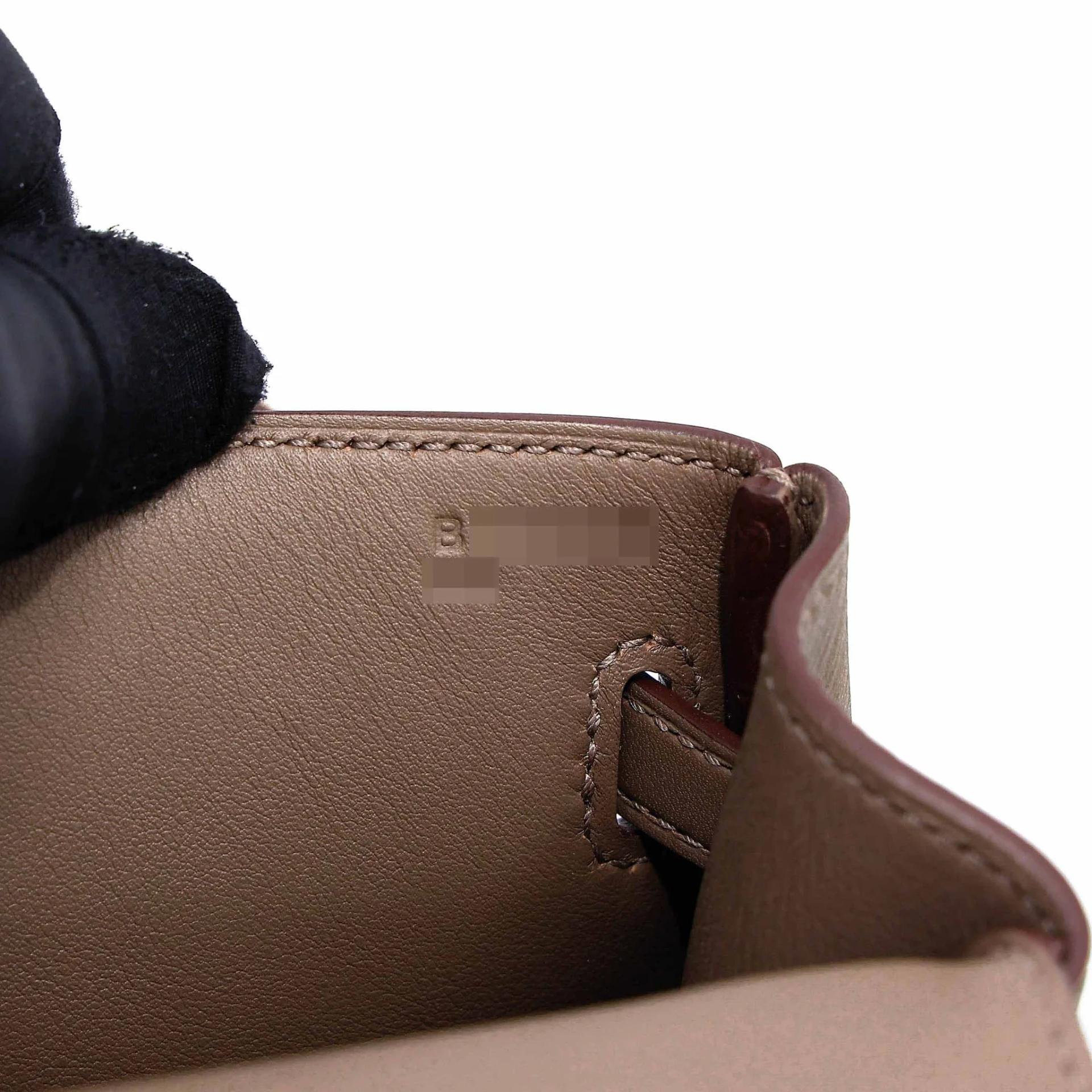 Unused ( Rank NS ) HERMÈS Kelly Moove Etoupe (18) Swift Gold hardware B (2023) - 30