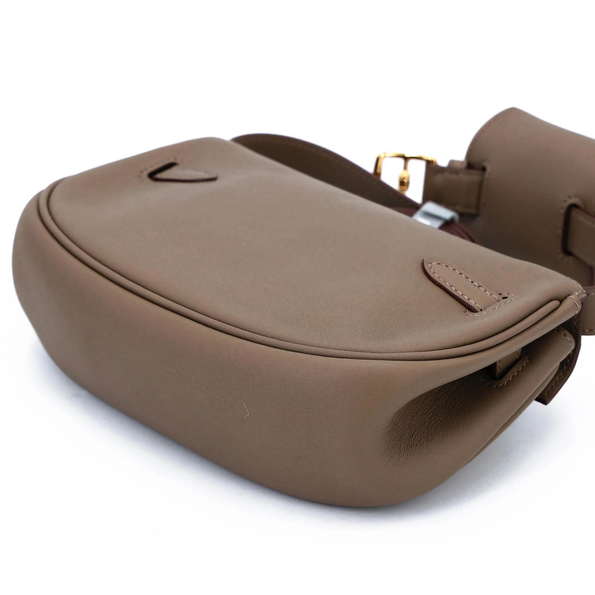 Unused ( Rank NS ) HERMÈS Kelly Moove Etoupe (18) Swift Gold hardware B (2023) - 20