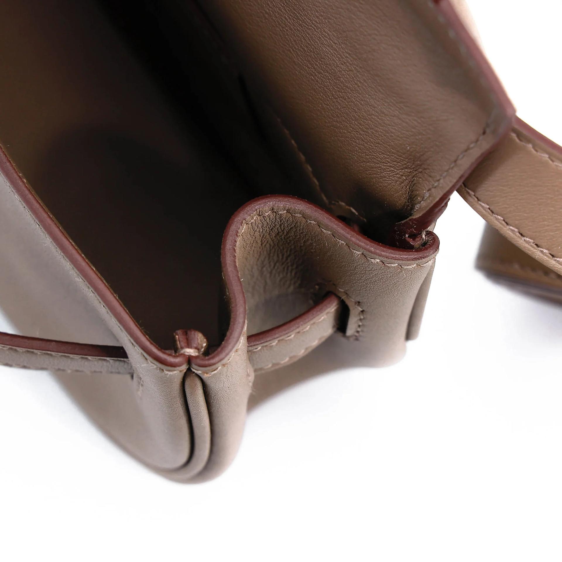 Unused ( Rank NS ) HERMÈS Kelly Moove Etoupe (18) Swift Gold hardware B (2023) - 31