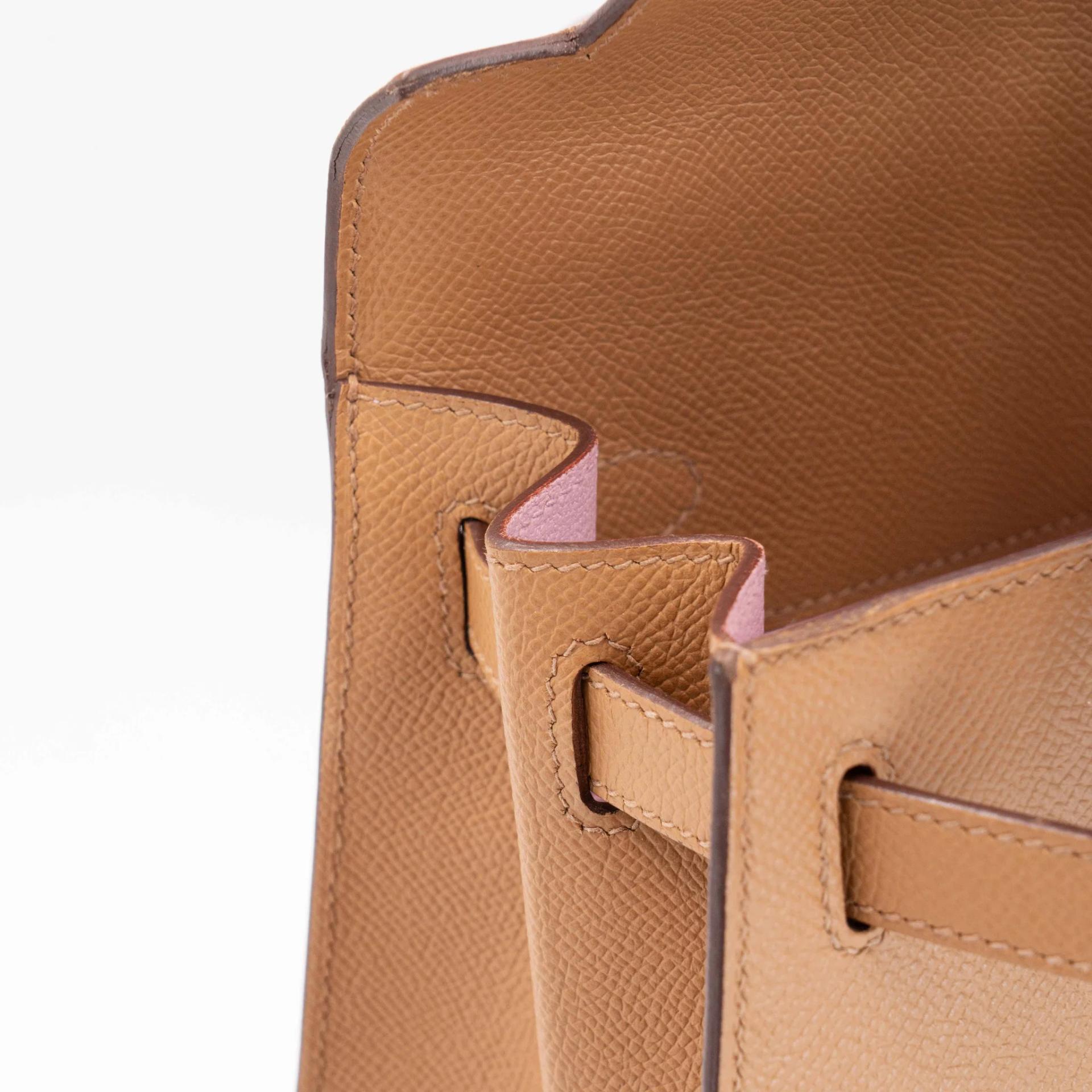 Very Good ( Rank A) HERMÈS Kelly 28 Sellier Verso Biscuit (4B) Mauve Sylvestre (X9) Epsom Palladium hardware U (2022) - 21