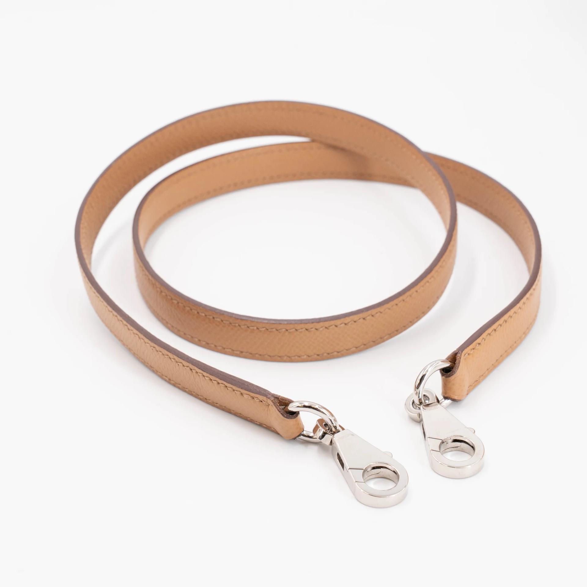 Very Good ( Rank A) HERMÈS Kelly 28 Sellier Verso Biscuit (4B) Mauve Sylvestre (X9) Epsom Palladium hardware U (2022) - 25